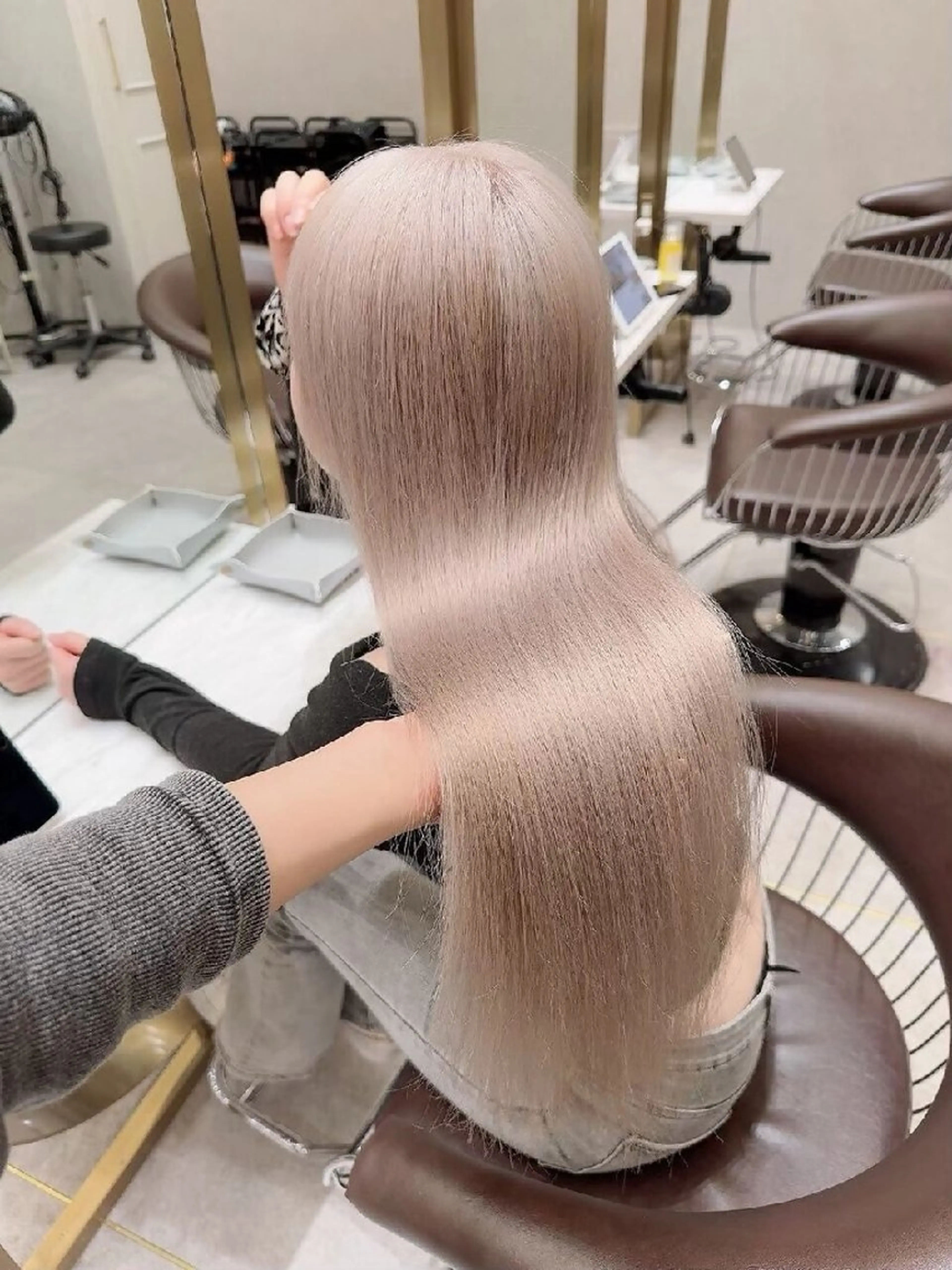 ロング カラー カット ヘアカラー トリートメント Lond Roleのヘアスタイル