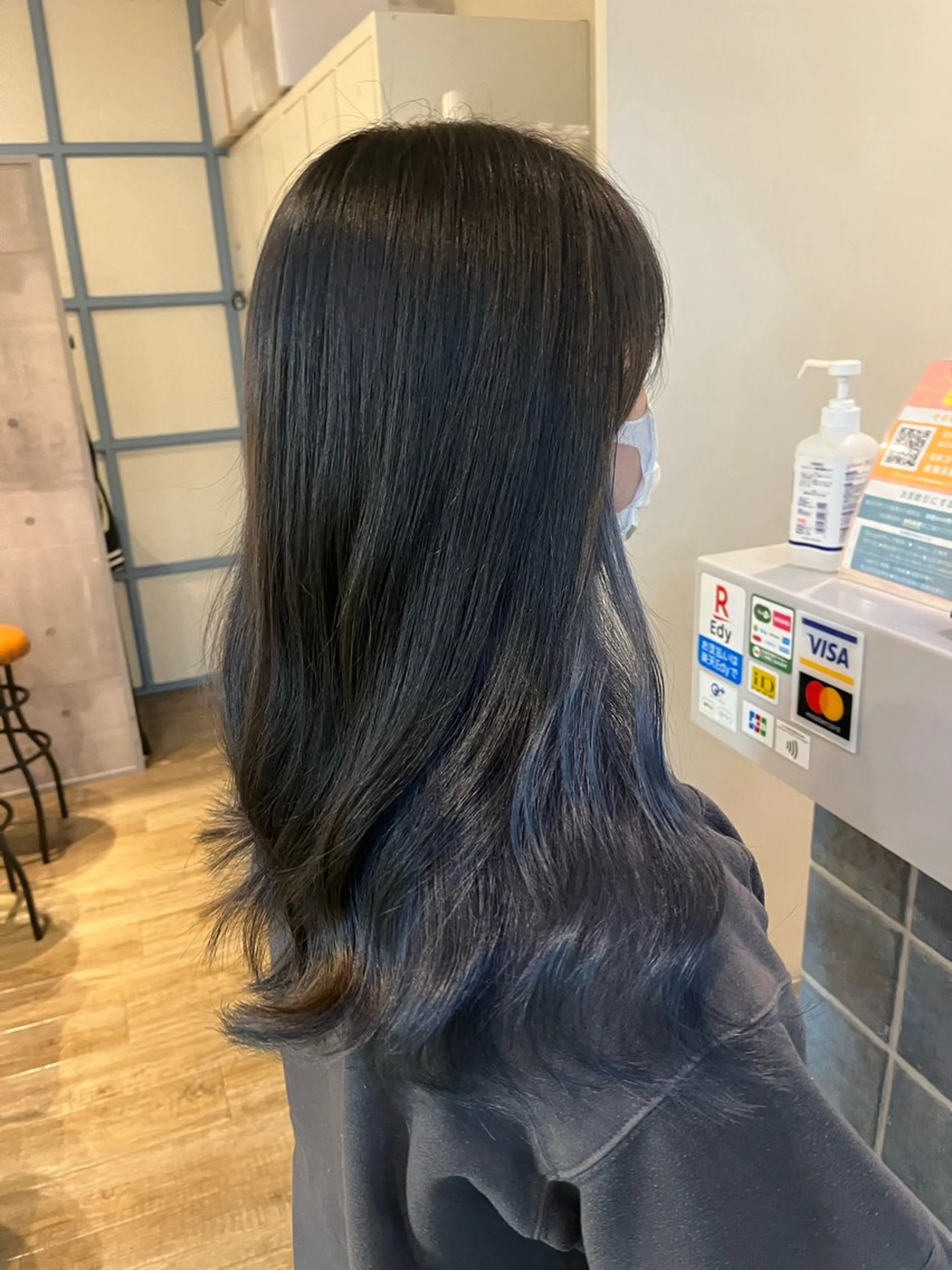 ロング カラー ブルーカラー カット ヘアカラー なつな/ 透明感カラーのヘアスタイル