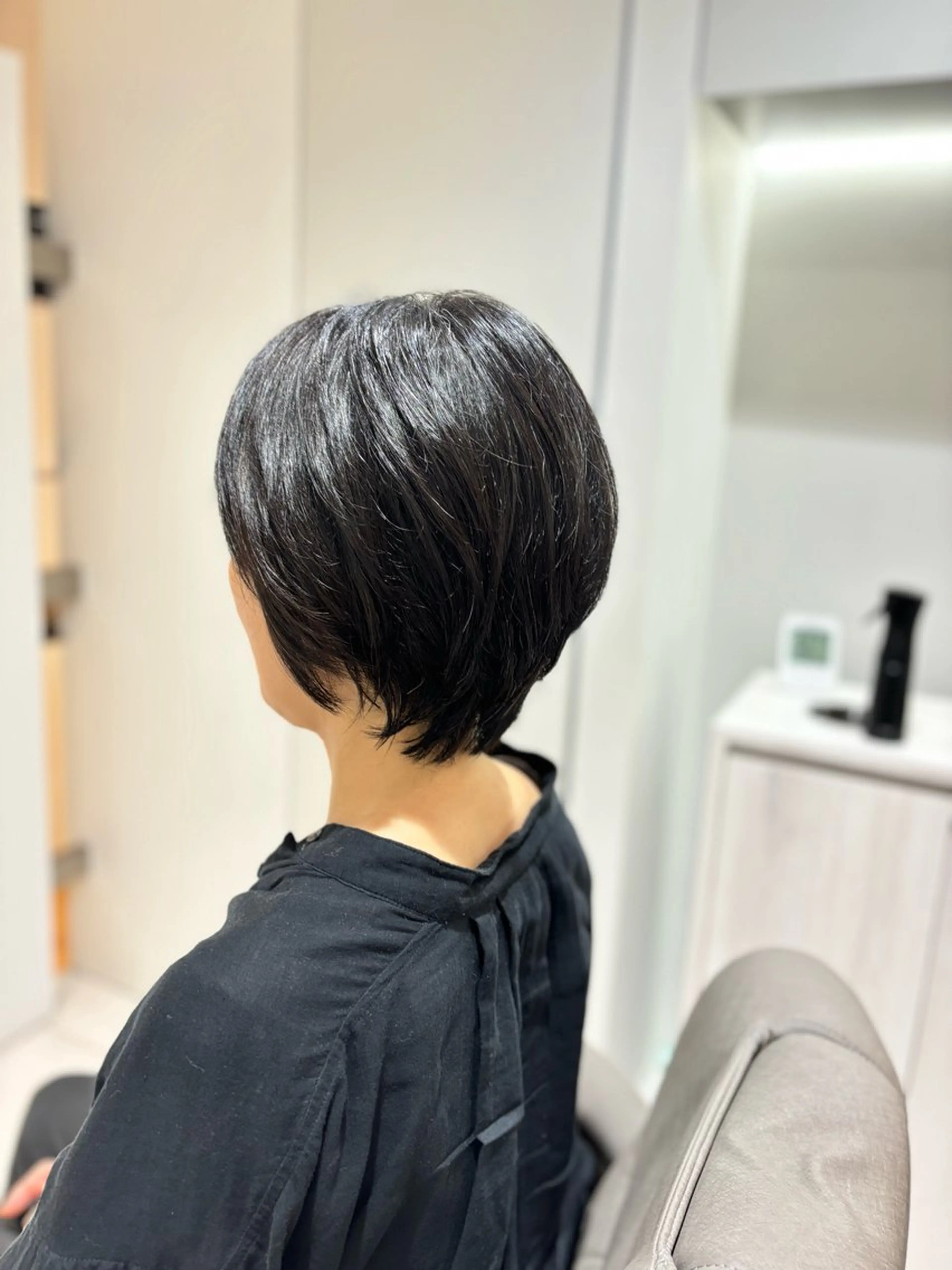 ショート 白土 さくらのヘアスタイル