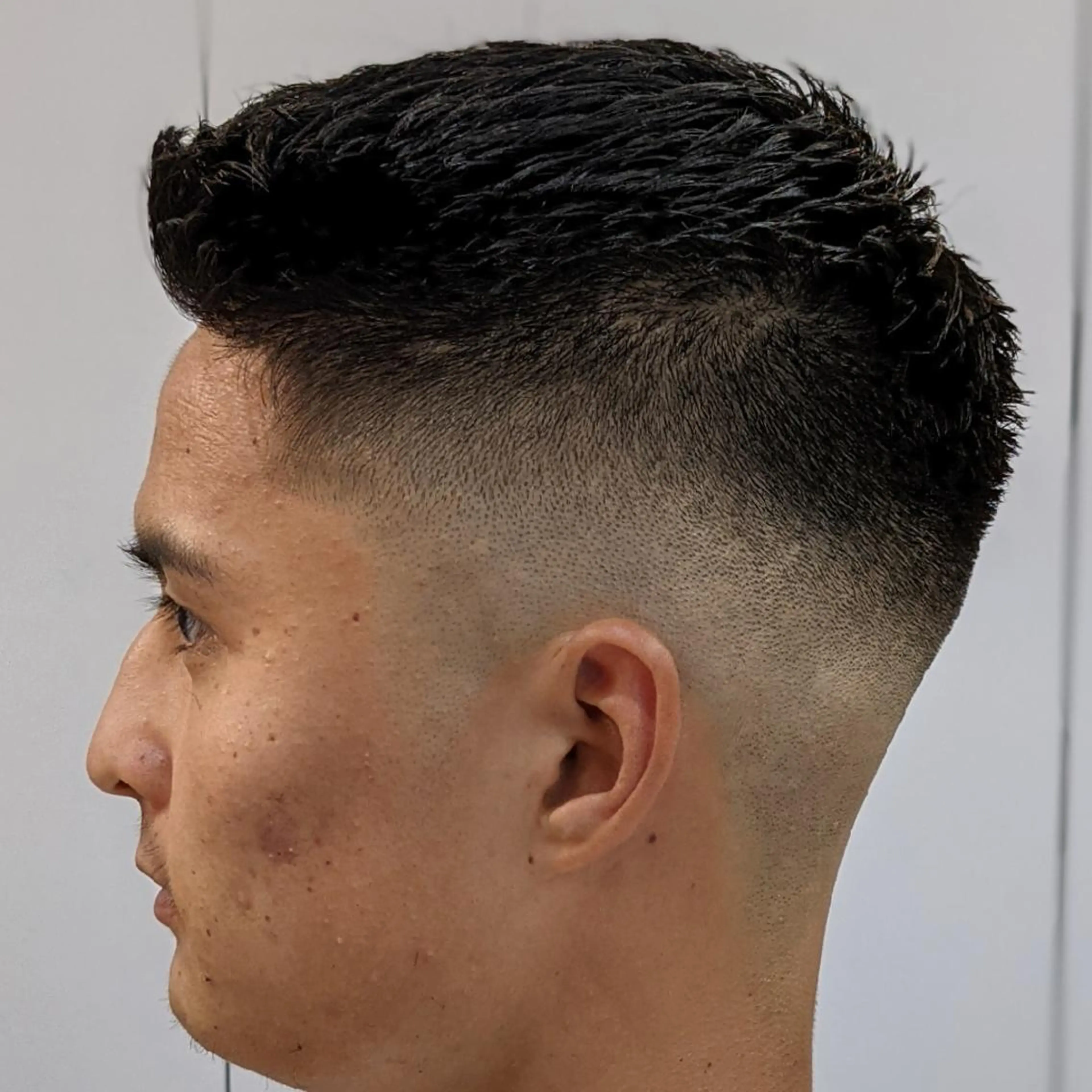 ショート メンズ フェードカット スキンフェード カット ヘアセット 💈山本  卓士💈のヘアスタイル