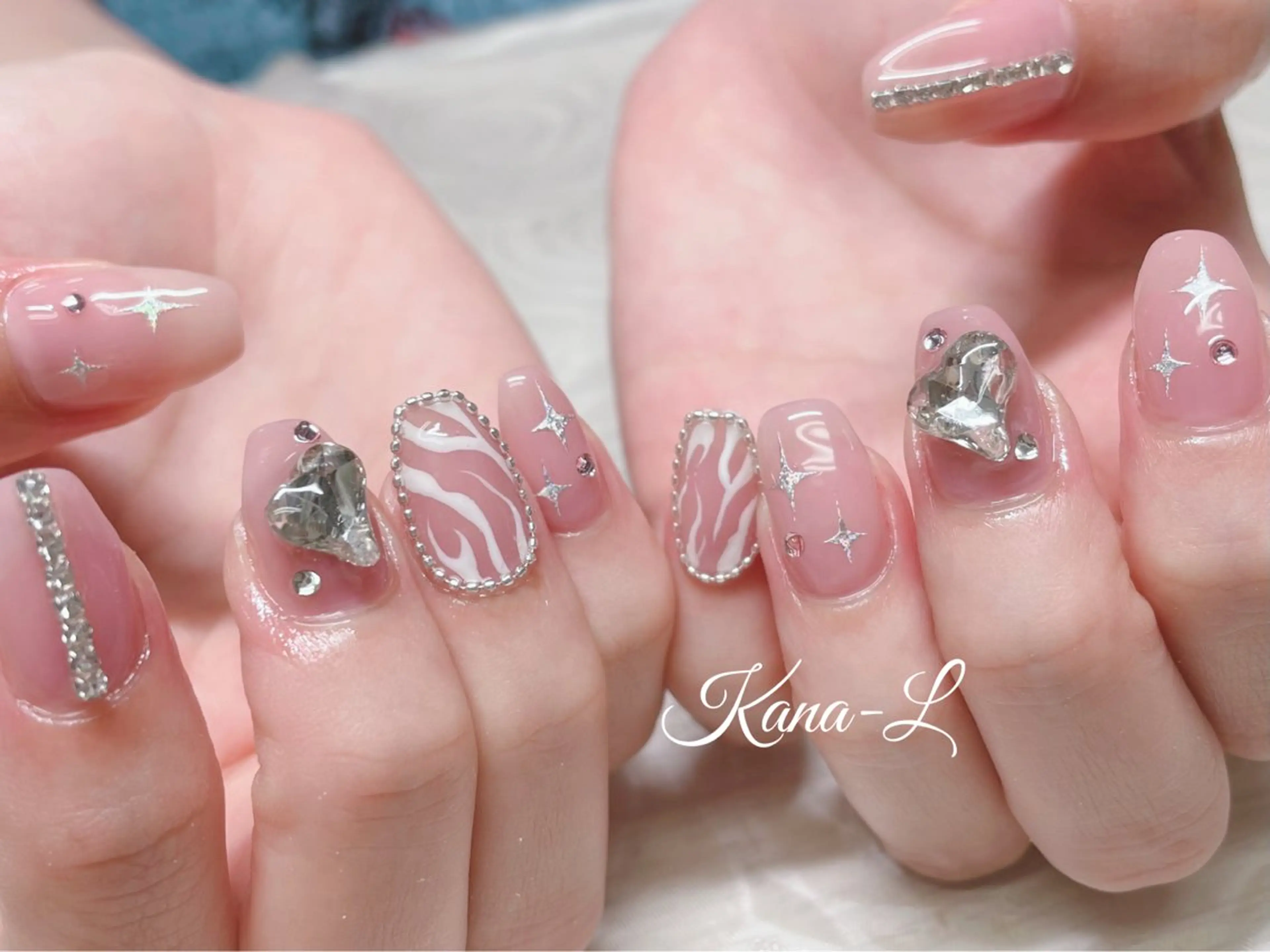 ネイル アニマル柄 ジェルネイル ハート 韓国ネイル パラジェル 芦辺 香奈のネイルデザイン