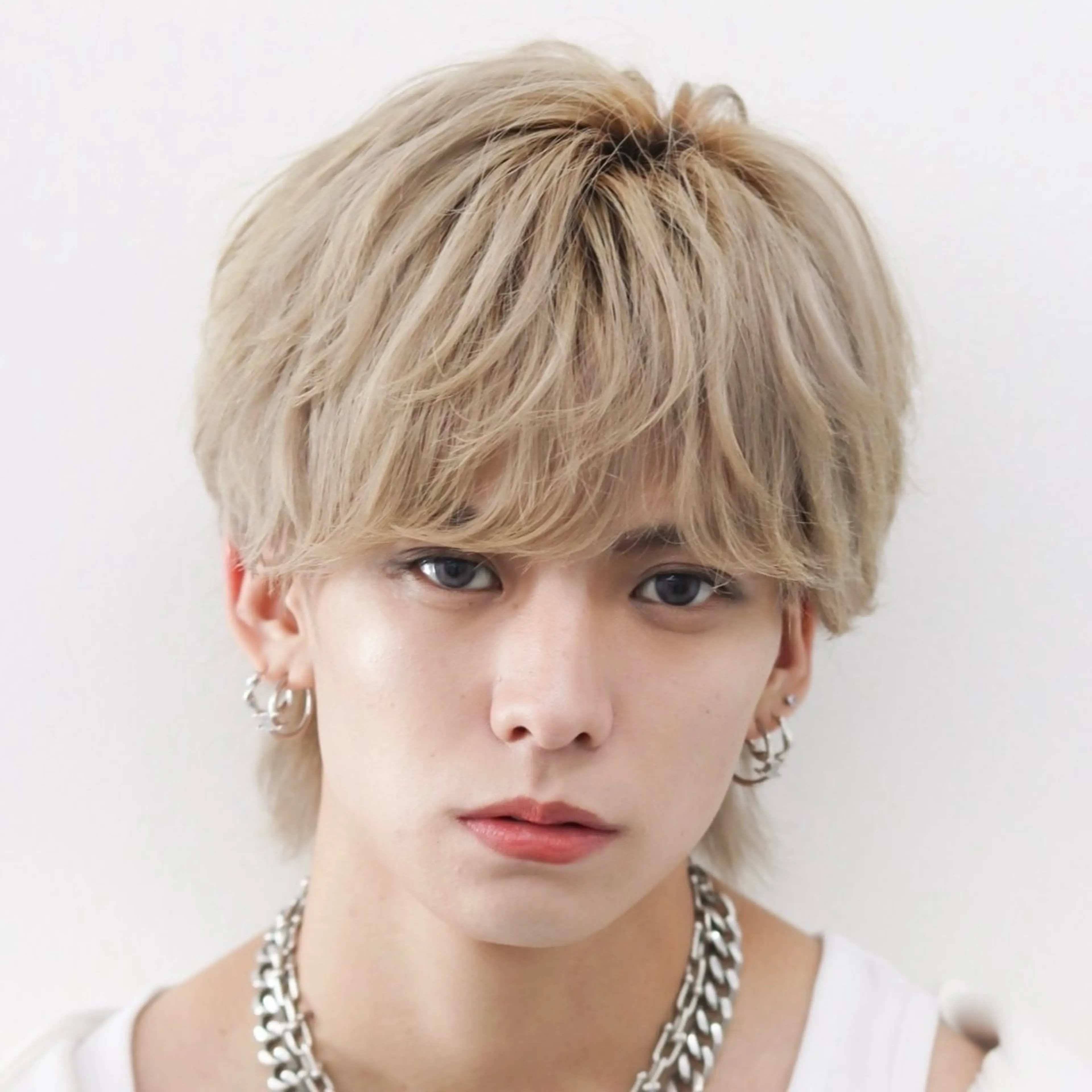 ショート カラー ヘアカラー 渋谷のブリーチカラー シェフ🧑‍🍳蓮のヘアスタイル