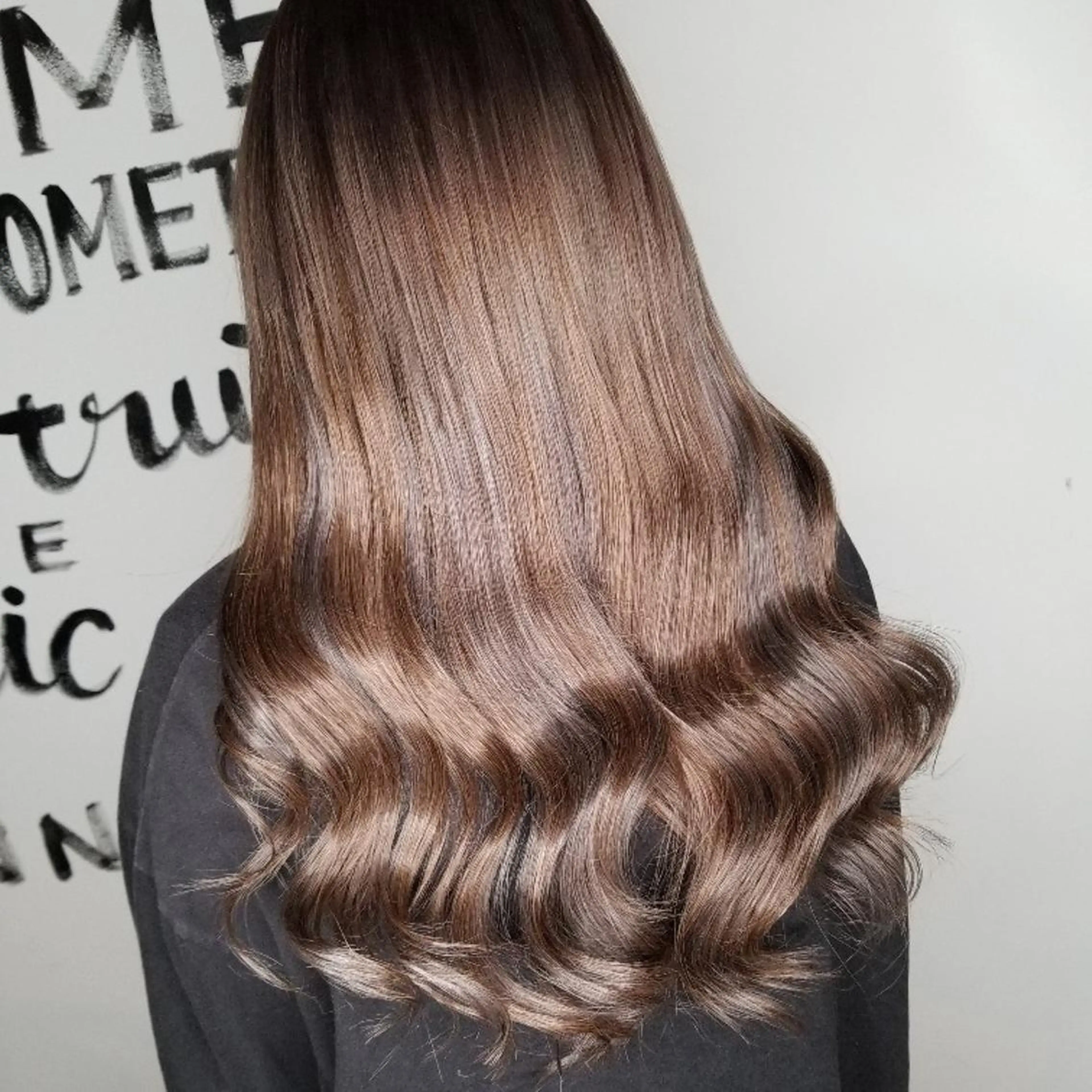 ロング ロング エクステ 植田 /エクステ /ブリーチ/髪質改善のヘアスタイル