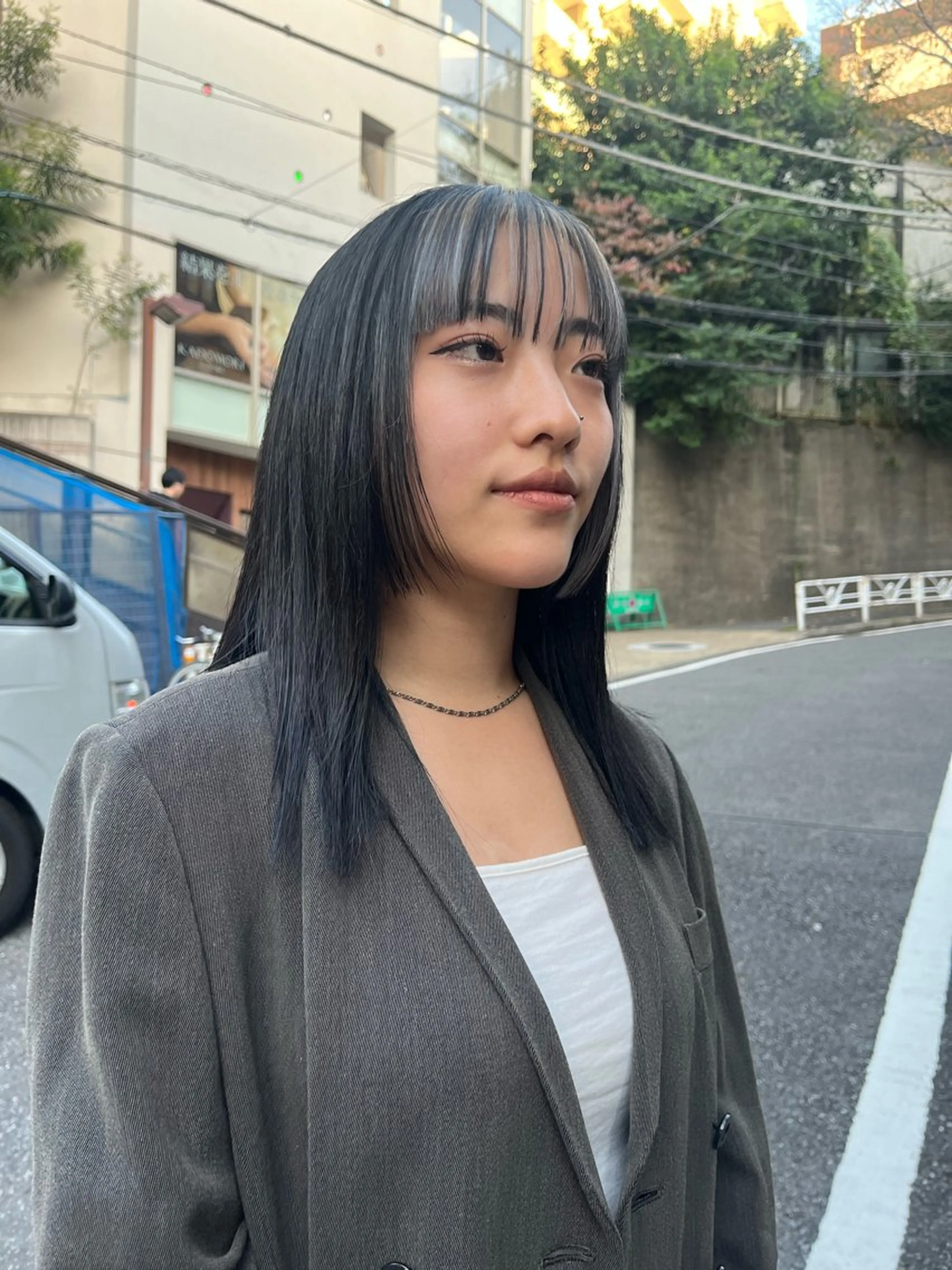 ミディアム カット ヘアカラー 🦮shiori アイドルオタク🦮のヘアスタイル