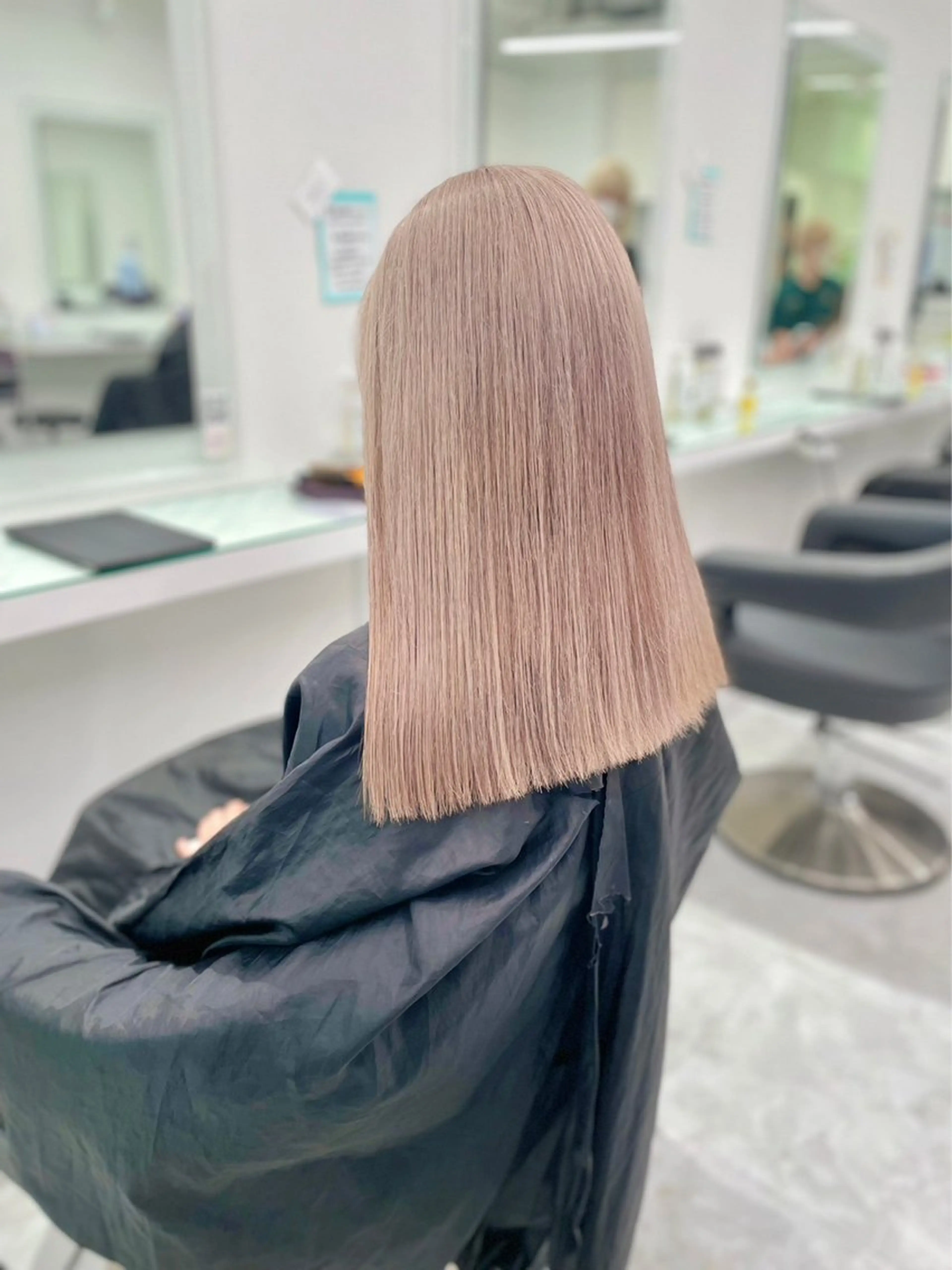 ミディアム カラー ヘアアレンジ 韓国レイヤー＆ピンク 艶髪🩶maikoのヘアスタイル