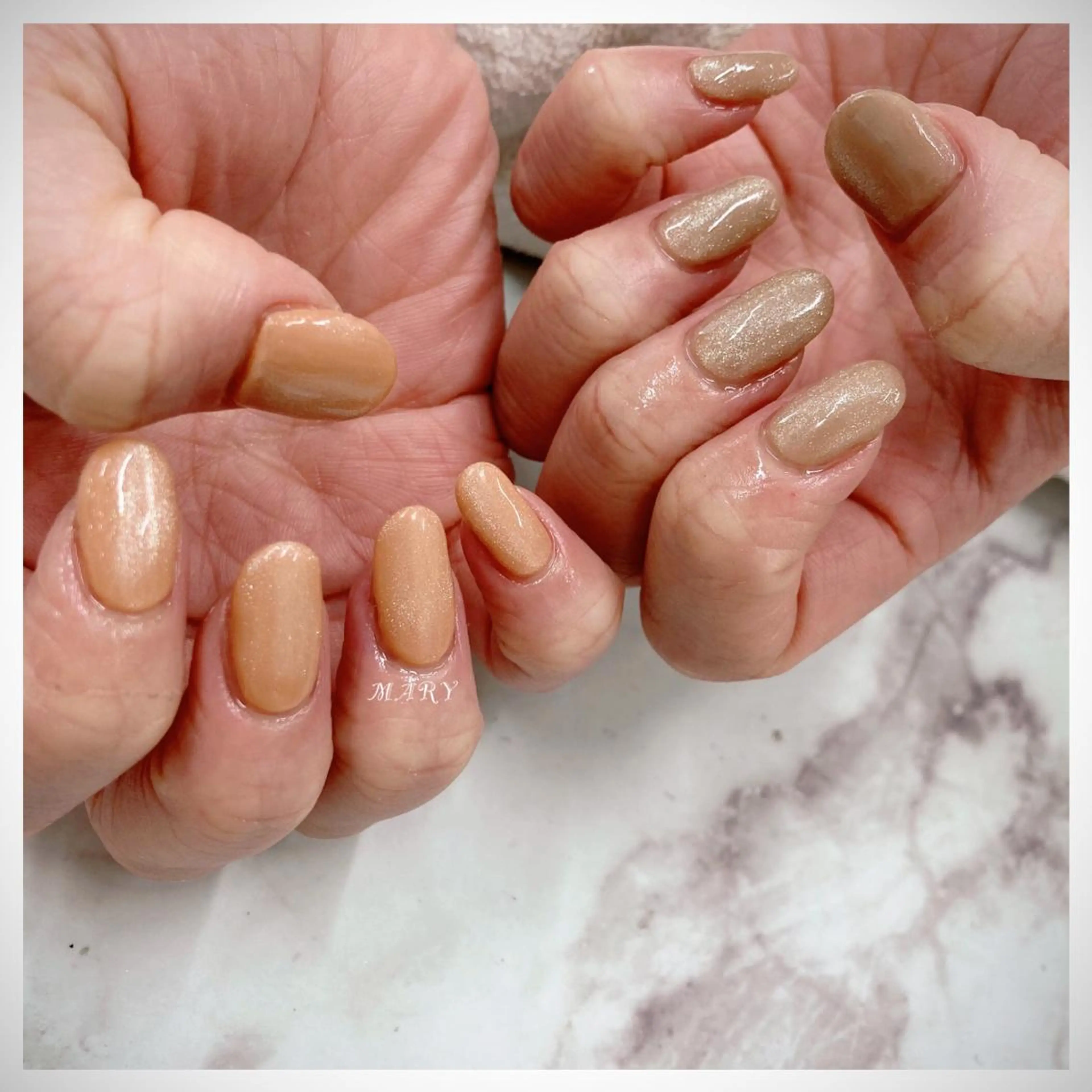 ネイル マグネットネイル ニュアンスネイル オフィスネイル ワンカラーネイル オレンジ ハンドネイル Mary nail .narumiのネイルデザイン