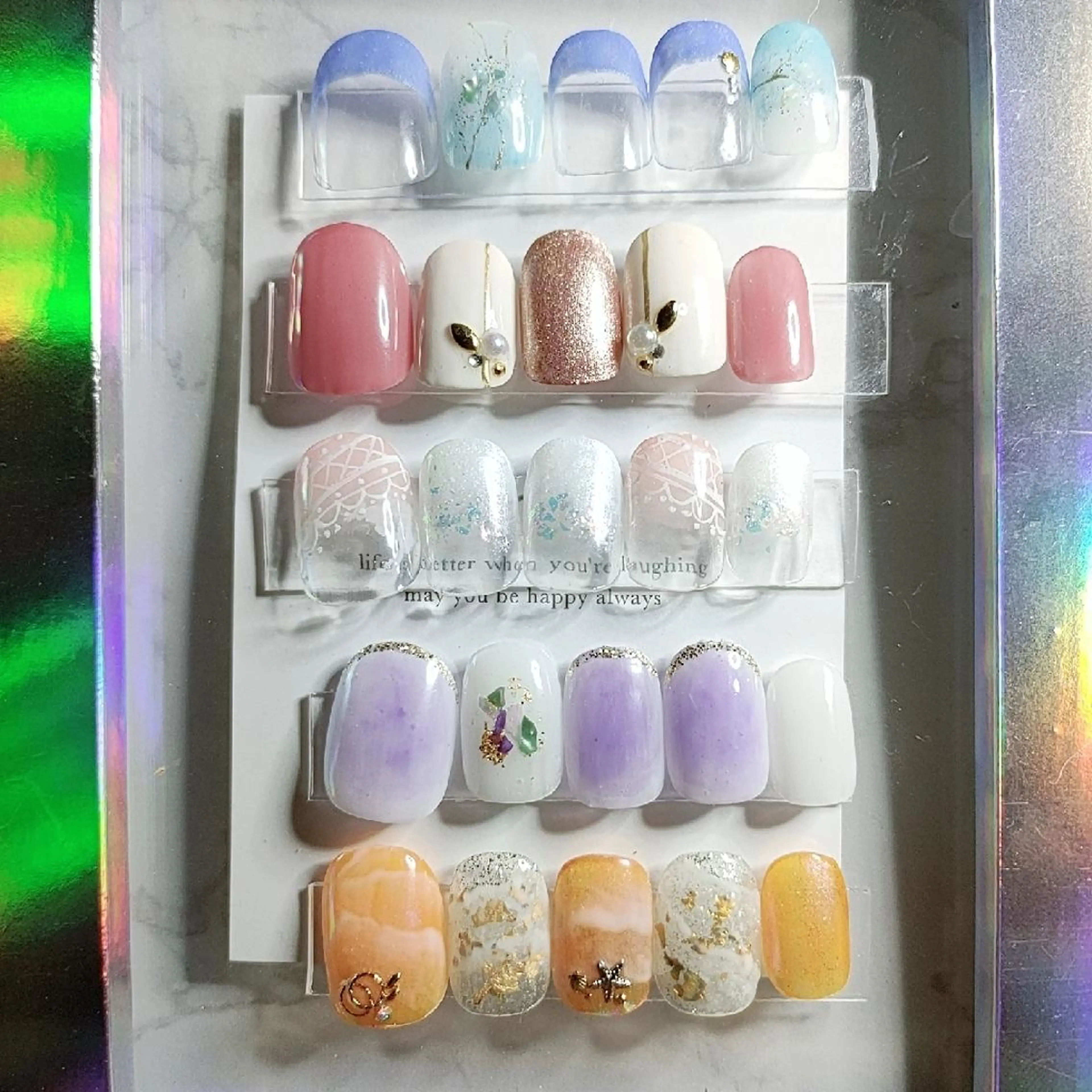 ネイル douceknail所属・本厚木南口 徒歩3分のネイルデザイン