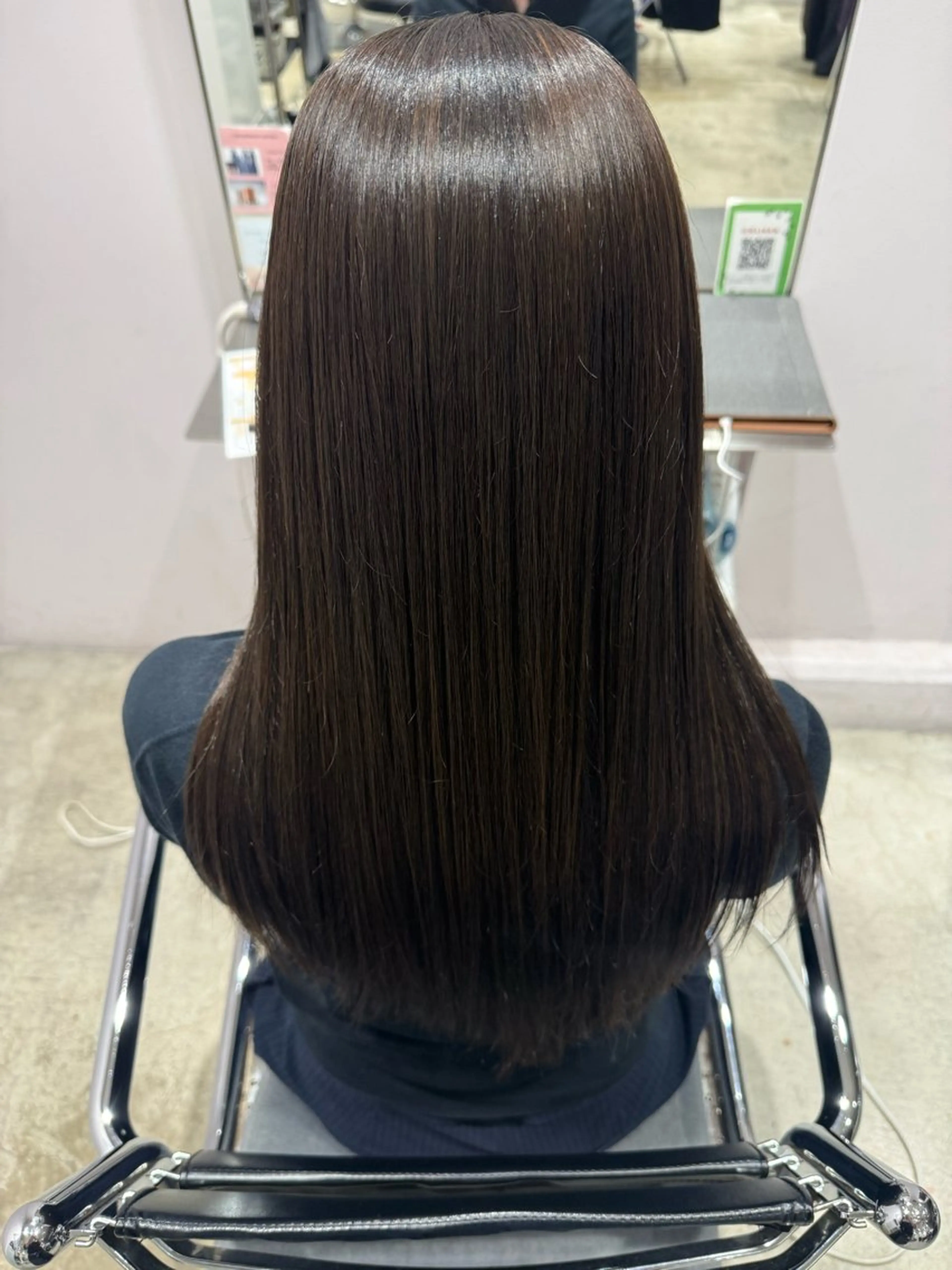 ロング カラー ヘアカラー 前囿 真桜のヘアスタイル