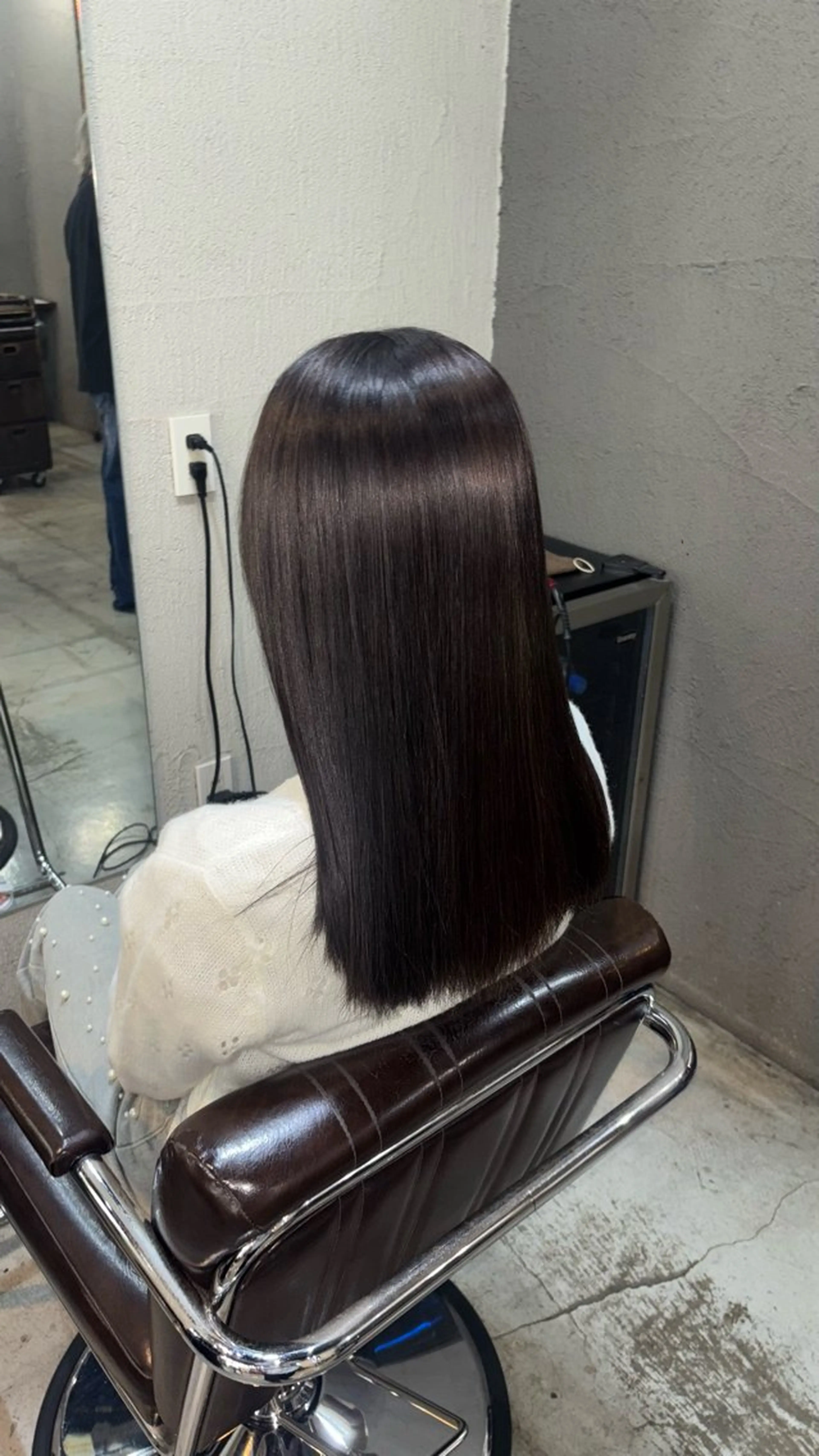 ミディアム カラー 黒髪 小池 かなこのヘアスタイル