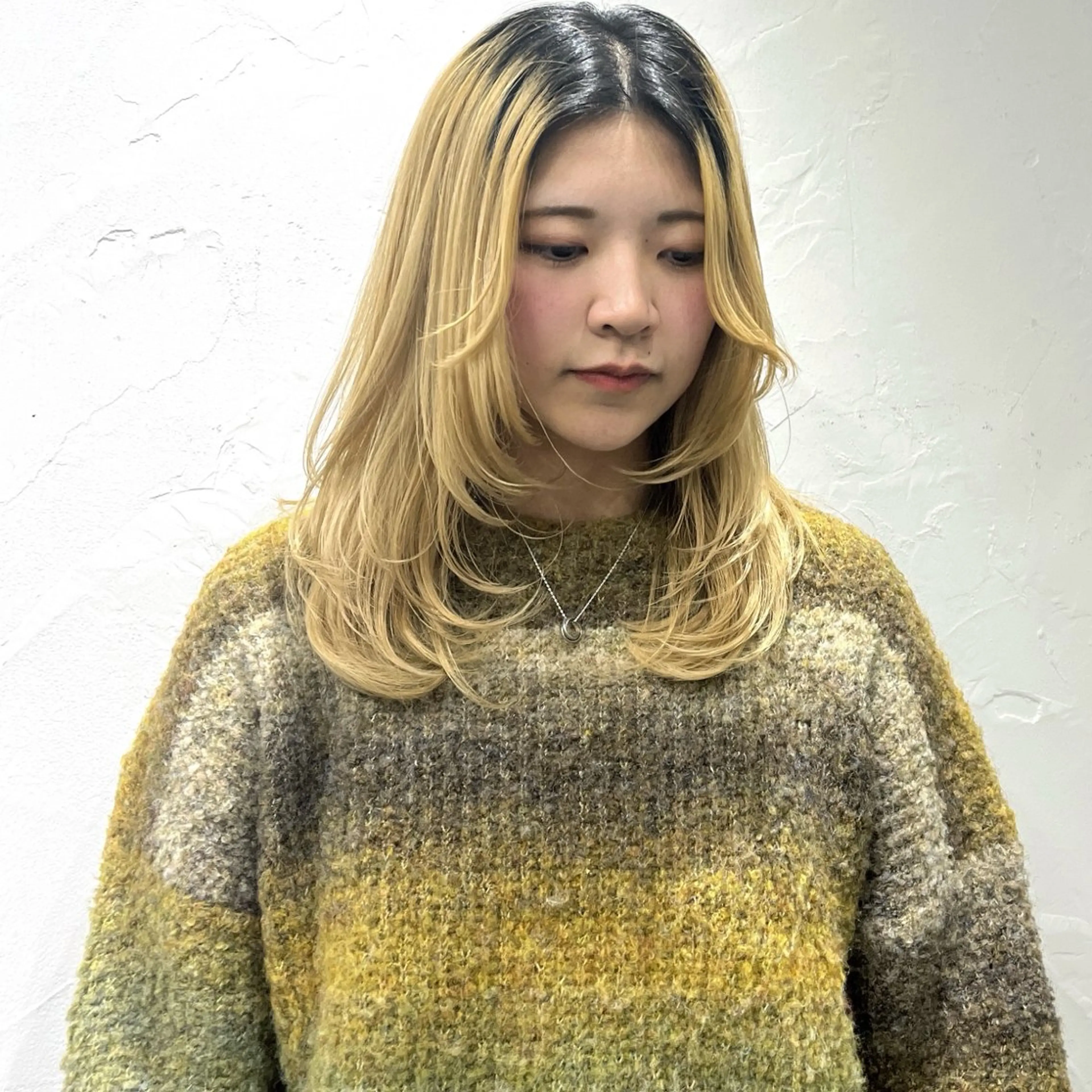 セミロング 無料カットモデル ユナのヘアスタイル