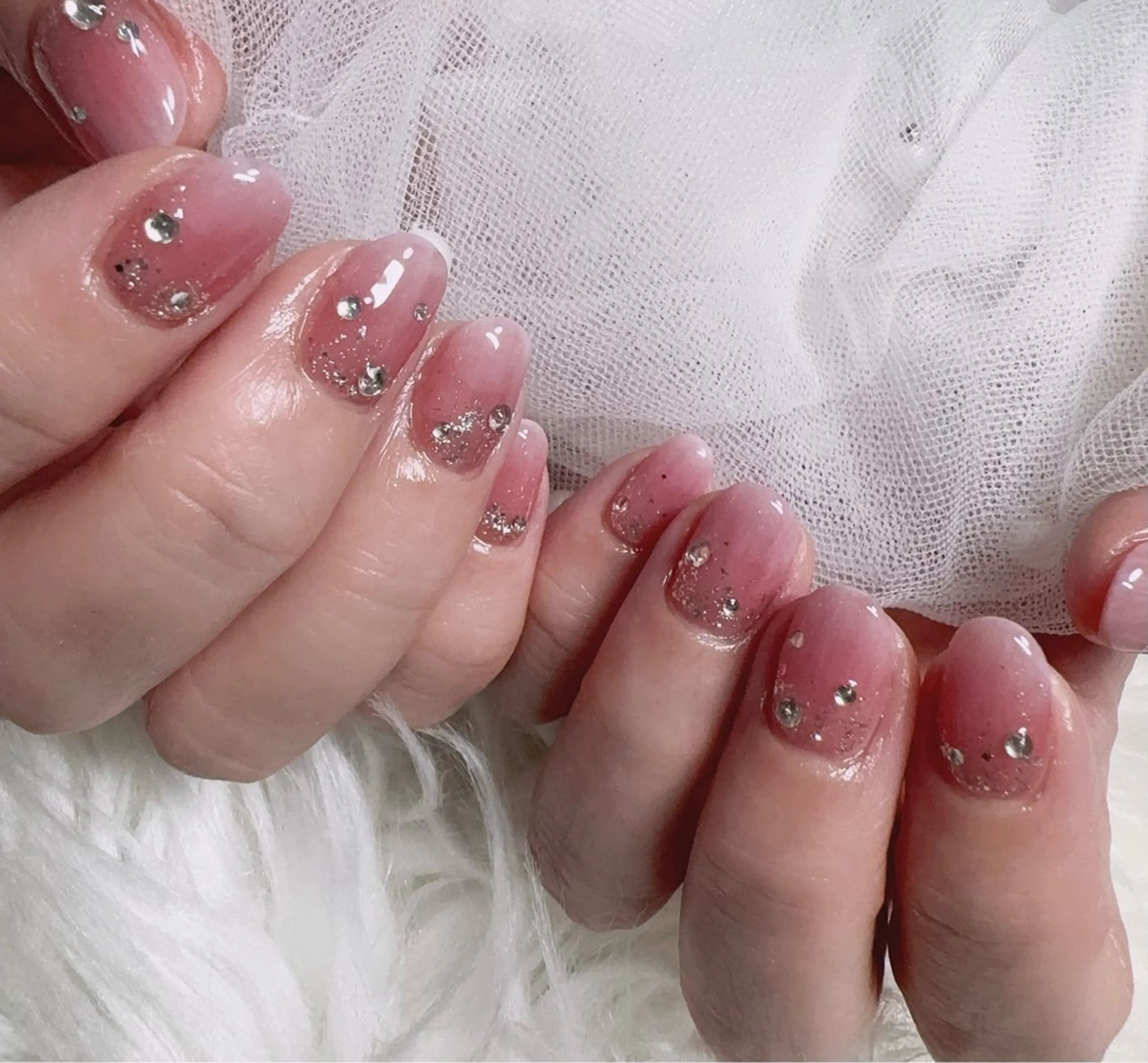 ネイル ハンドネイル &ME ネイルサロンのネイルデザイン