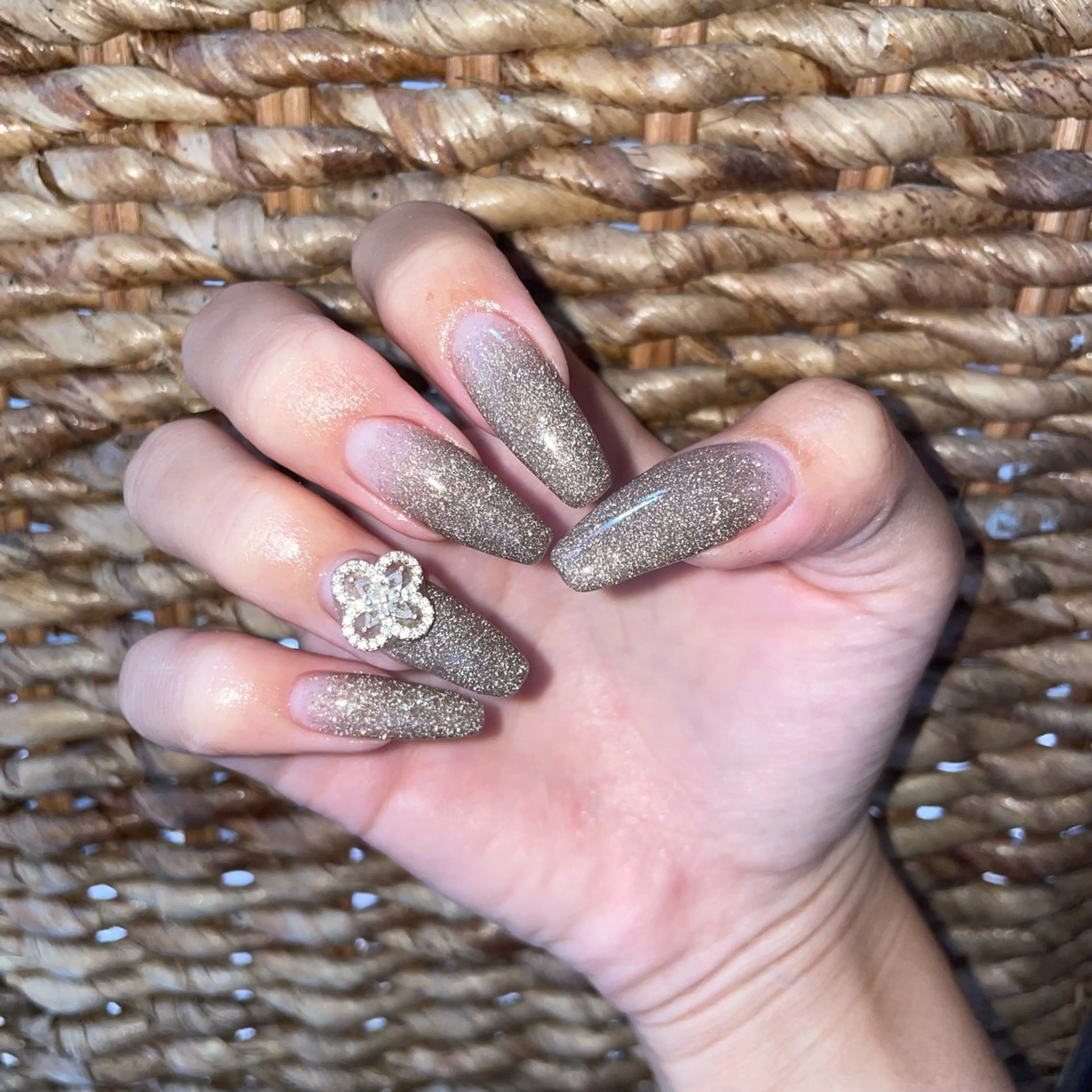 ネイル フラッシュネイル フットネイル ジェルネイル マグネットネイル ニュアンスネイル ハンドネイル 糀屋 彩奈のネイルデザイン