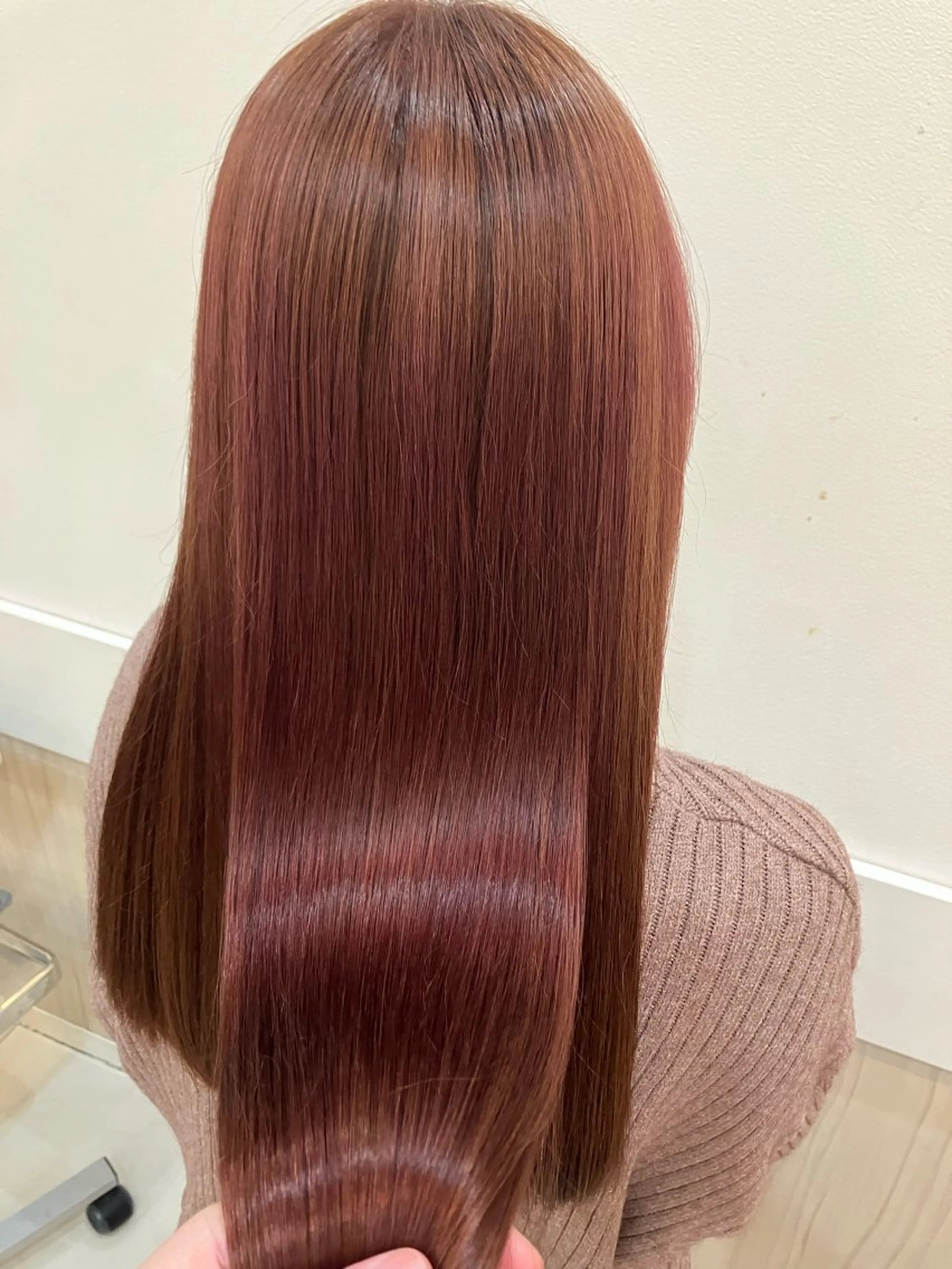 ロング カット ヘアカラー yukari 艶髪ヘアのヘアスタイル