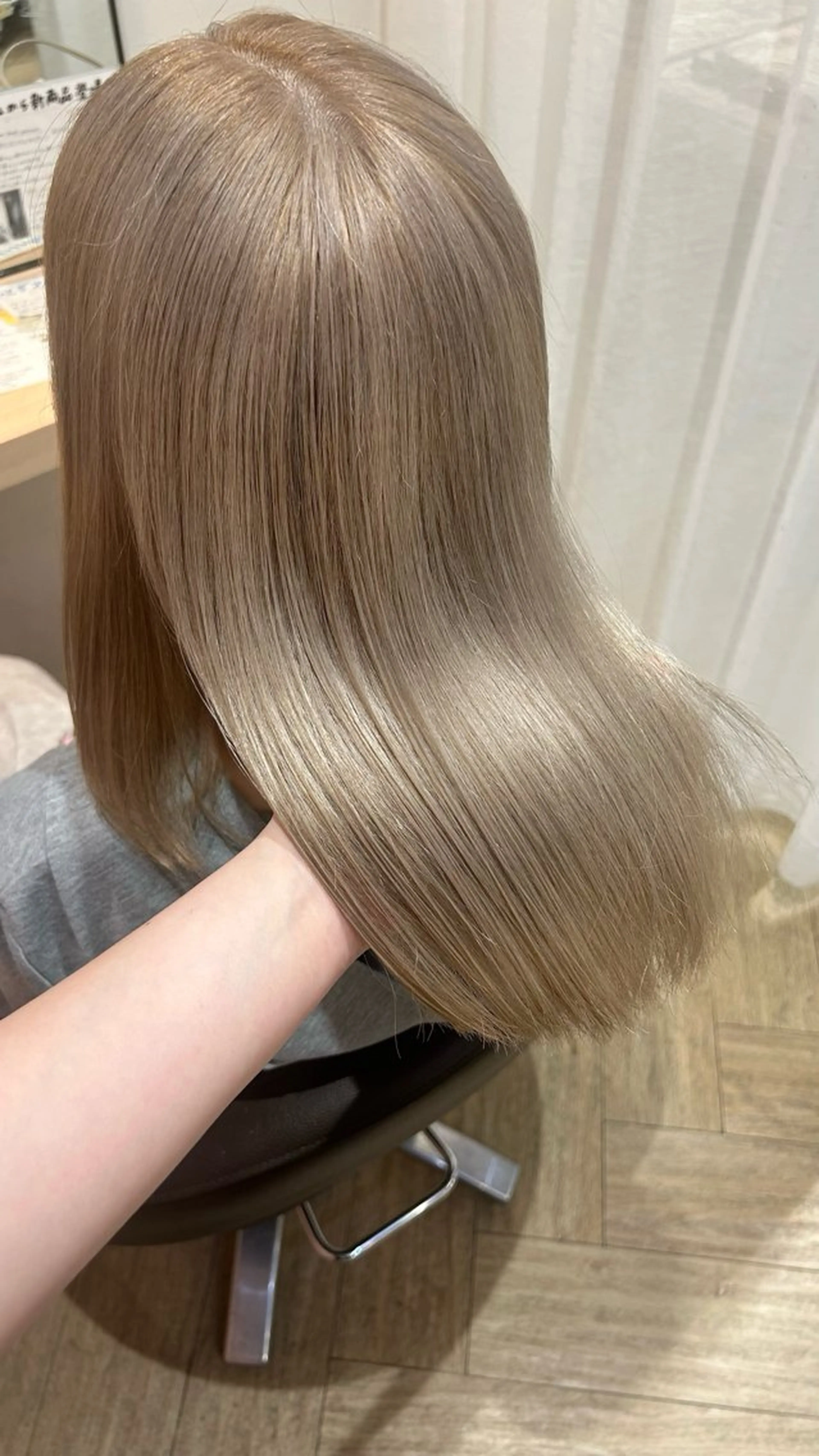 ロング カラー カット ヘアカラー トリートメント 砂野 真璃奈のヘアスタイル