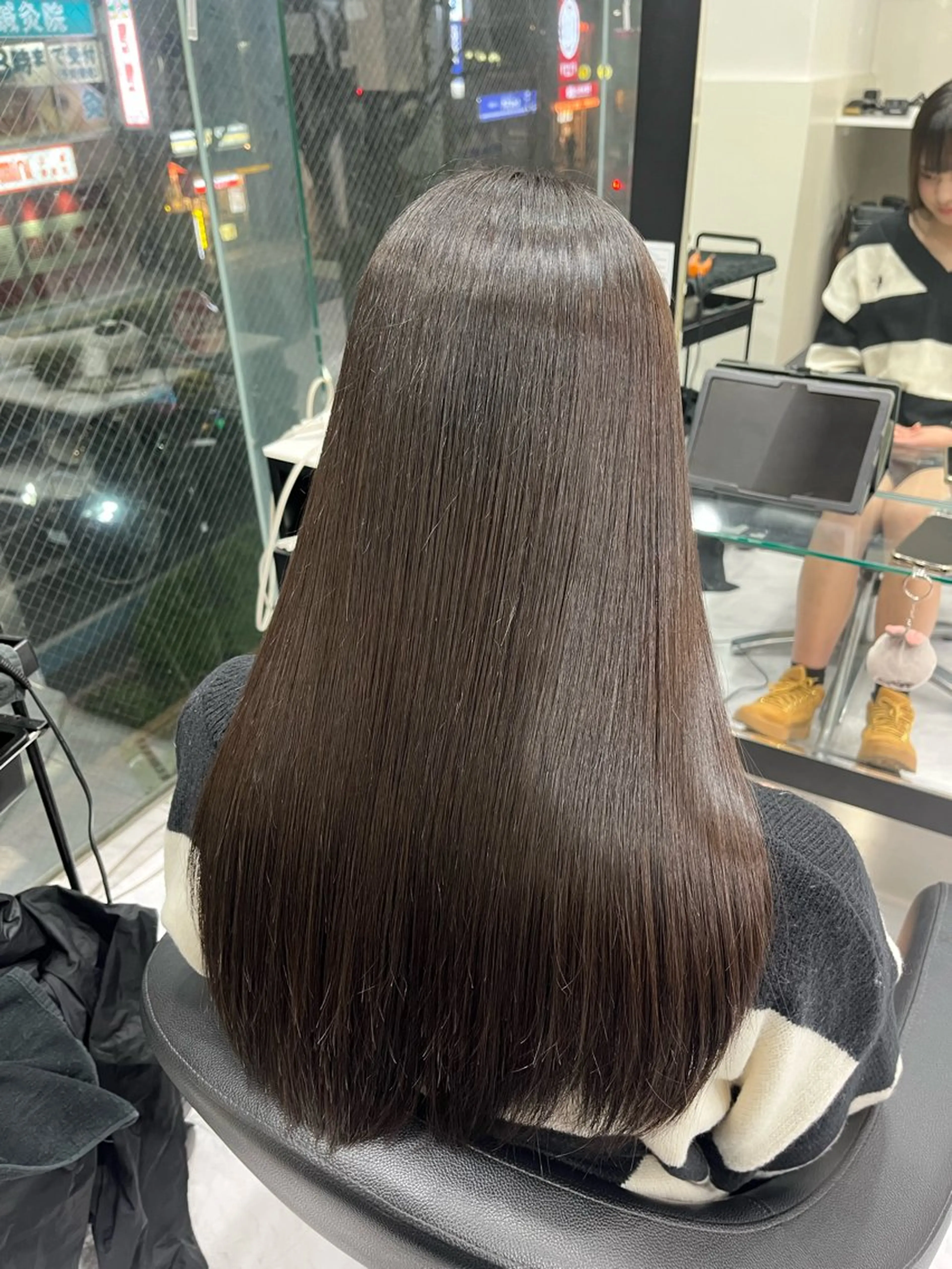 ロング ☘️上村 ☘️髪質 改善/透明感カラーのヘアスタイル