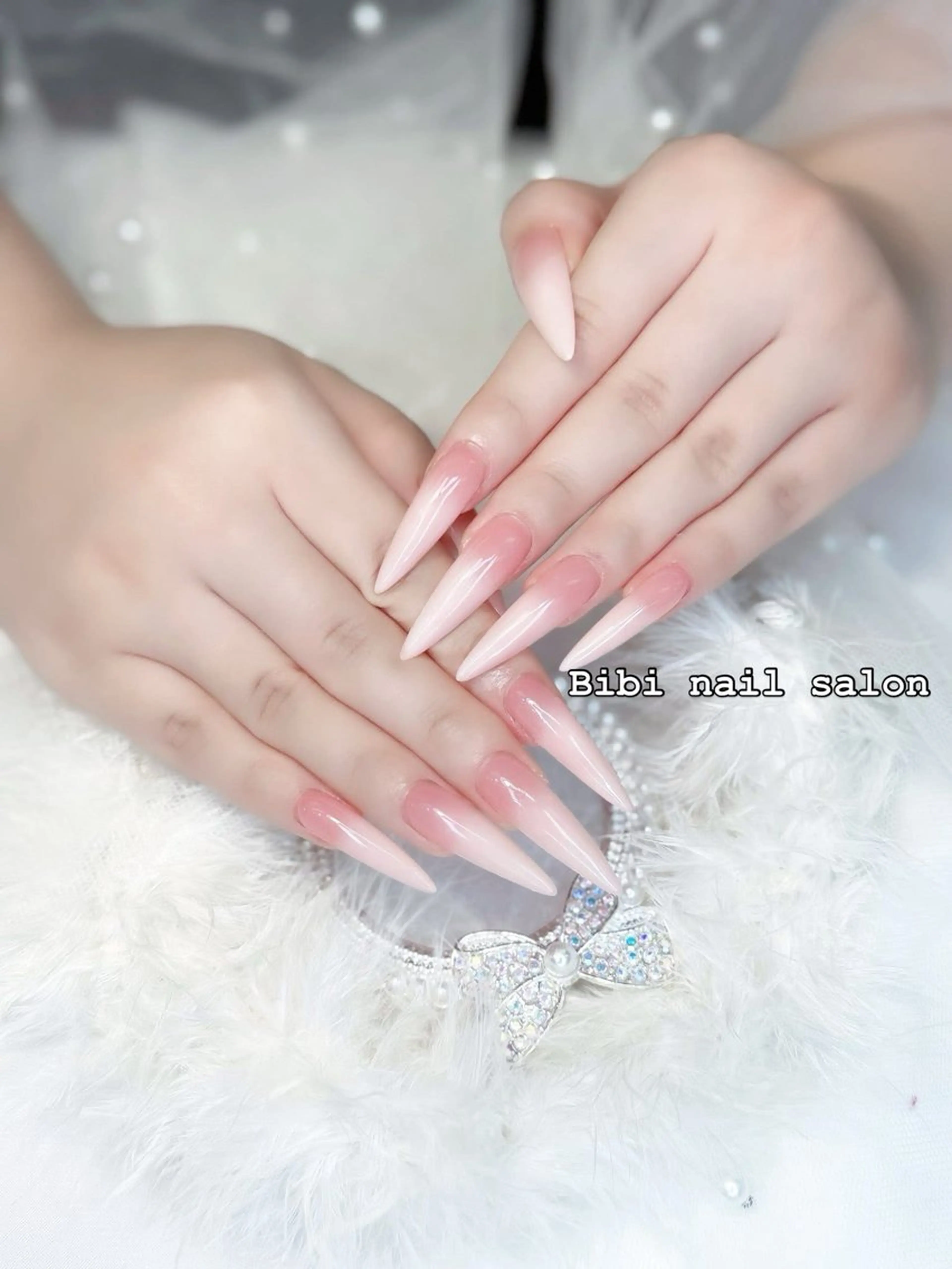 ロング ハンドネイル Chann Channのネイルデザイン