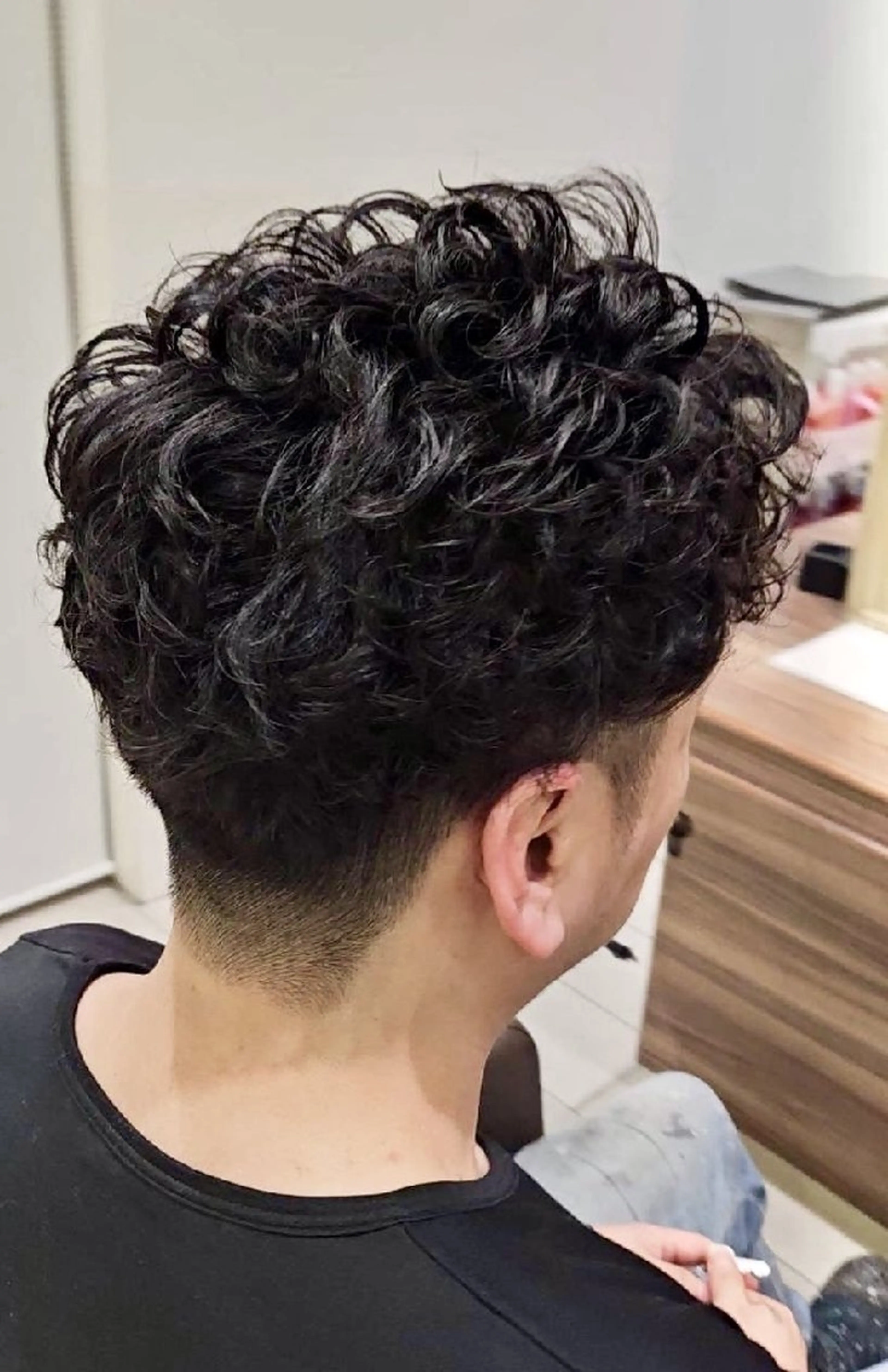 メンズ カット パーマ トリートメント パーマ/縮毛矯正/ 韓国ヘア/副店長和田のヘアスタイル