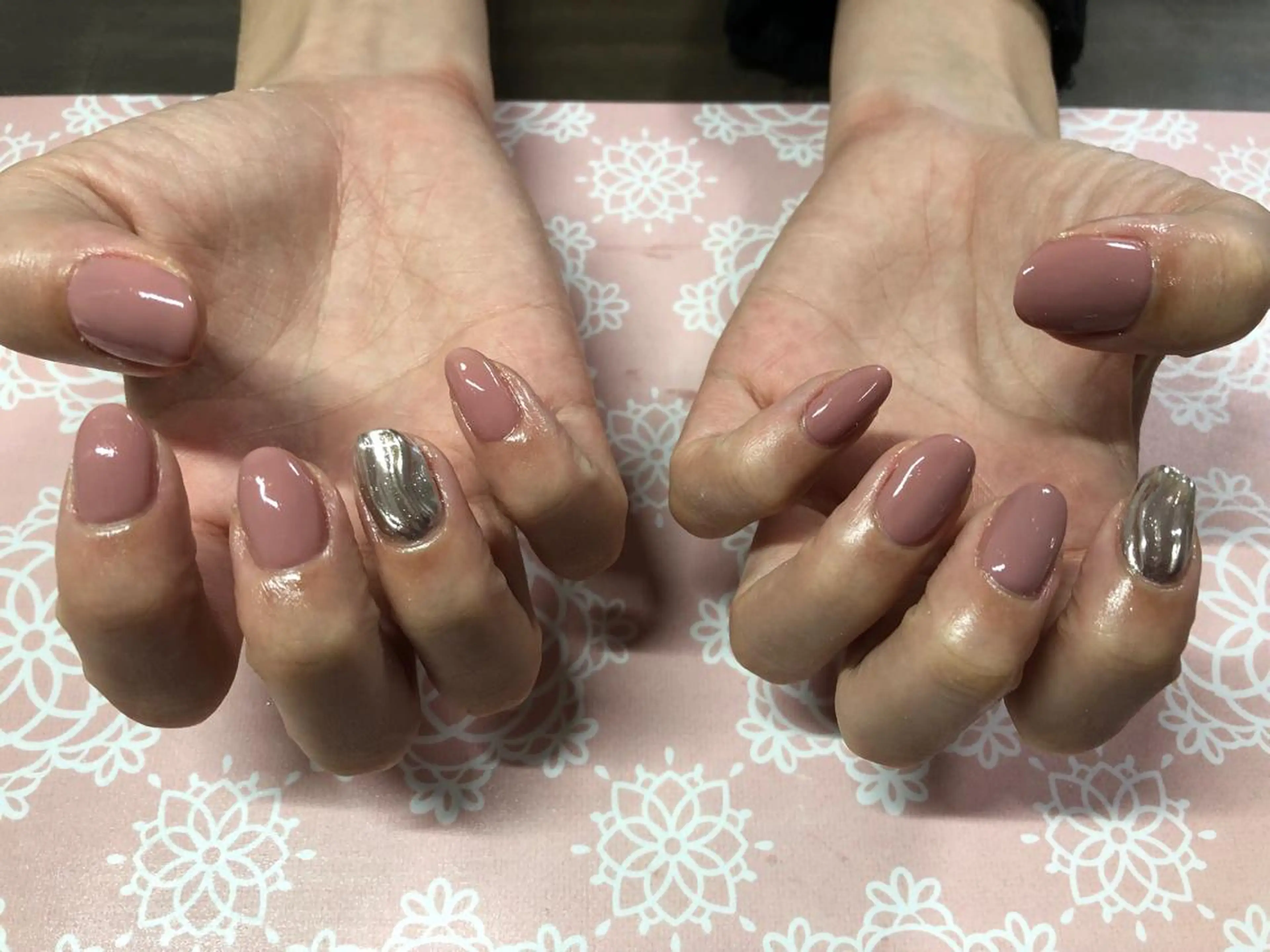 ネイル ハンドネイル 西岡 杏のネイルデザイン