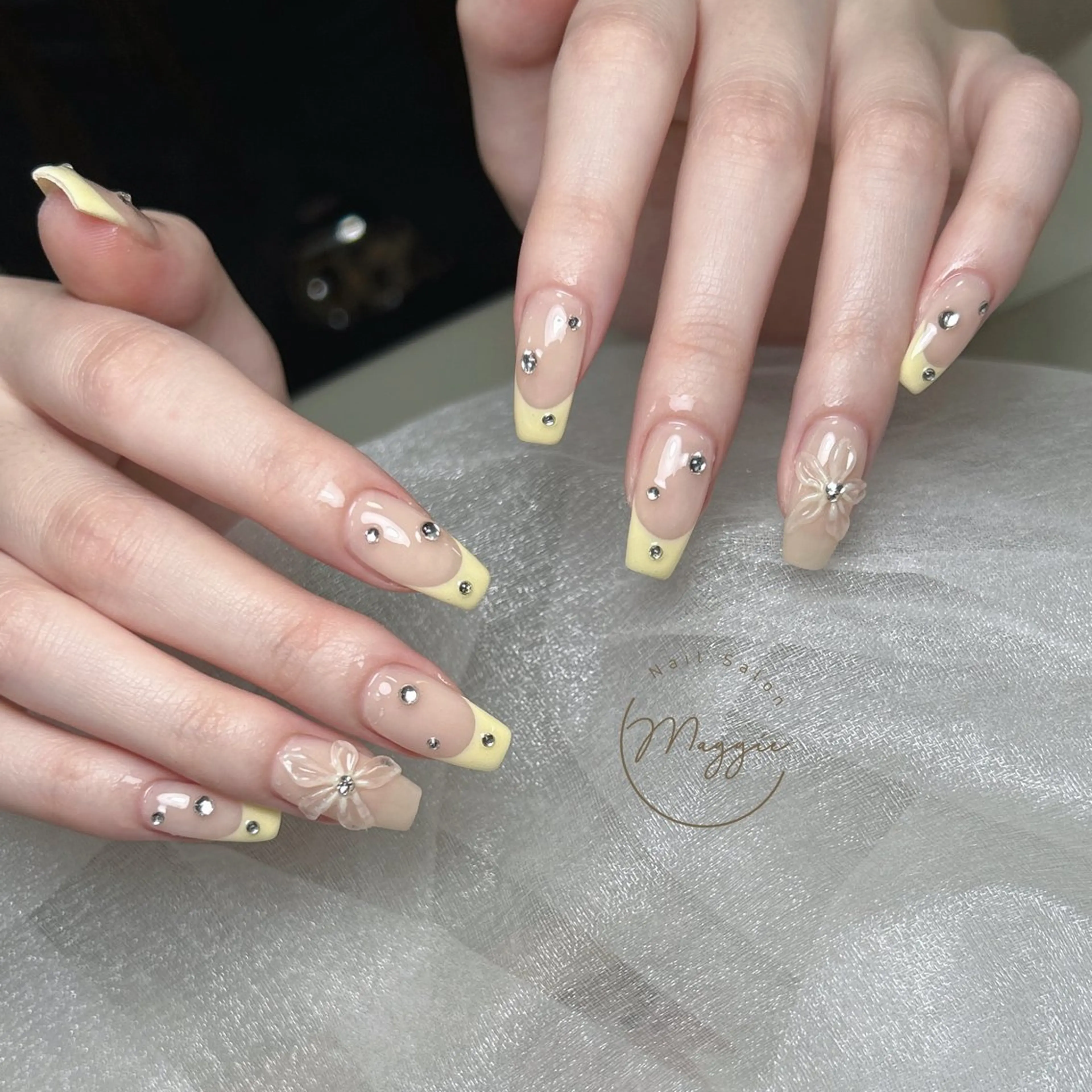 ネイル Maggie Nail🦩のネイルデザイン