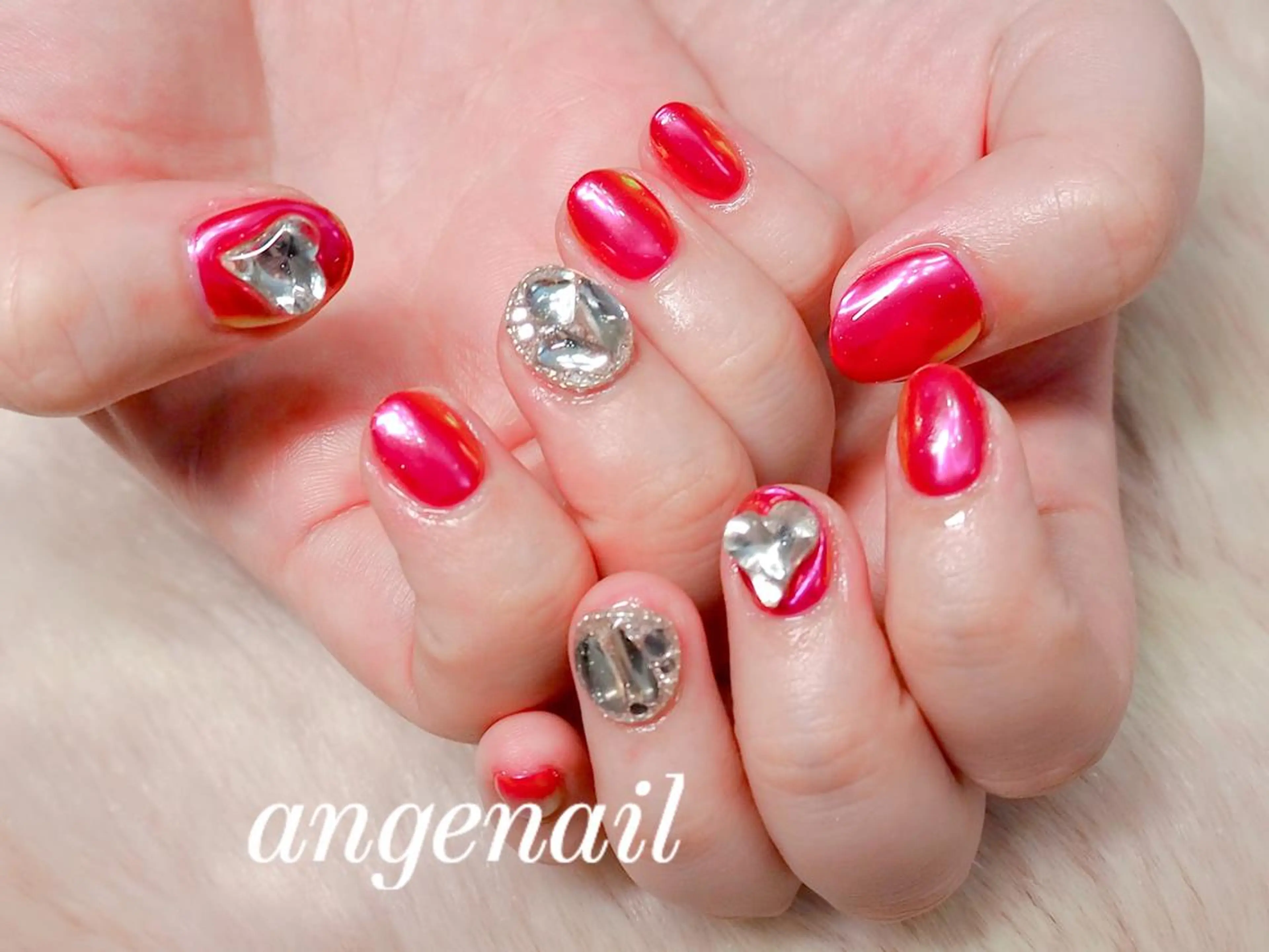 ネイル ハンドネイル オーナーネイリスト MAKIのネイルデザイン