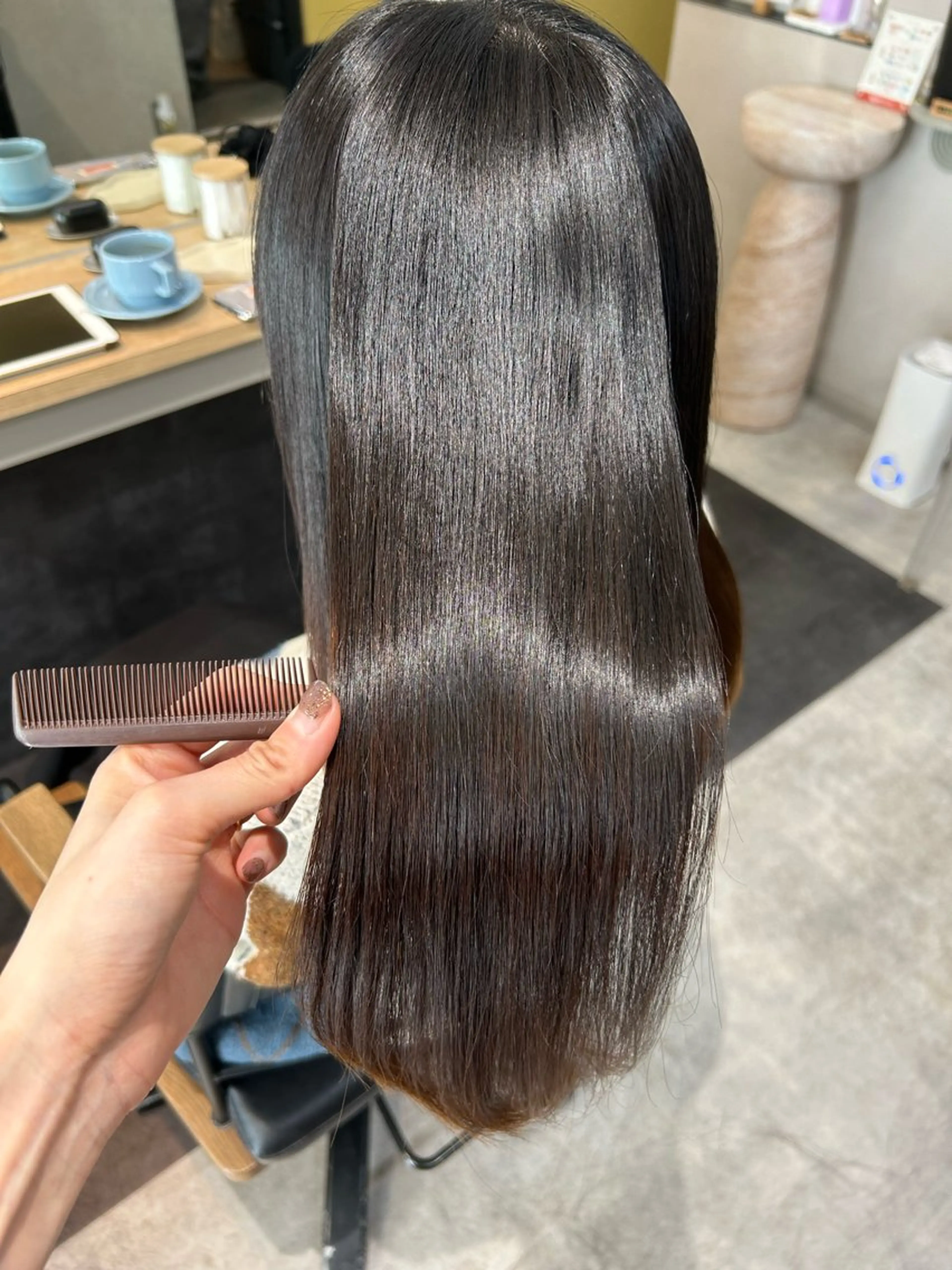 ロング パーマ 髪質改善 ストレートパーマ カット 縮毛矯正 トリートメント hub hair レイヤー/透明感のヘアスタイル