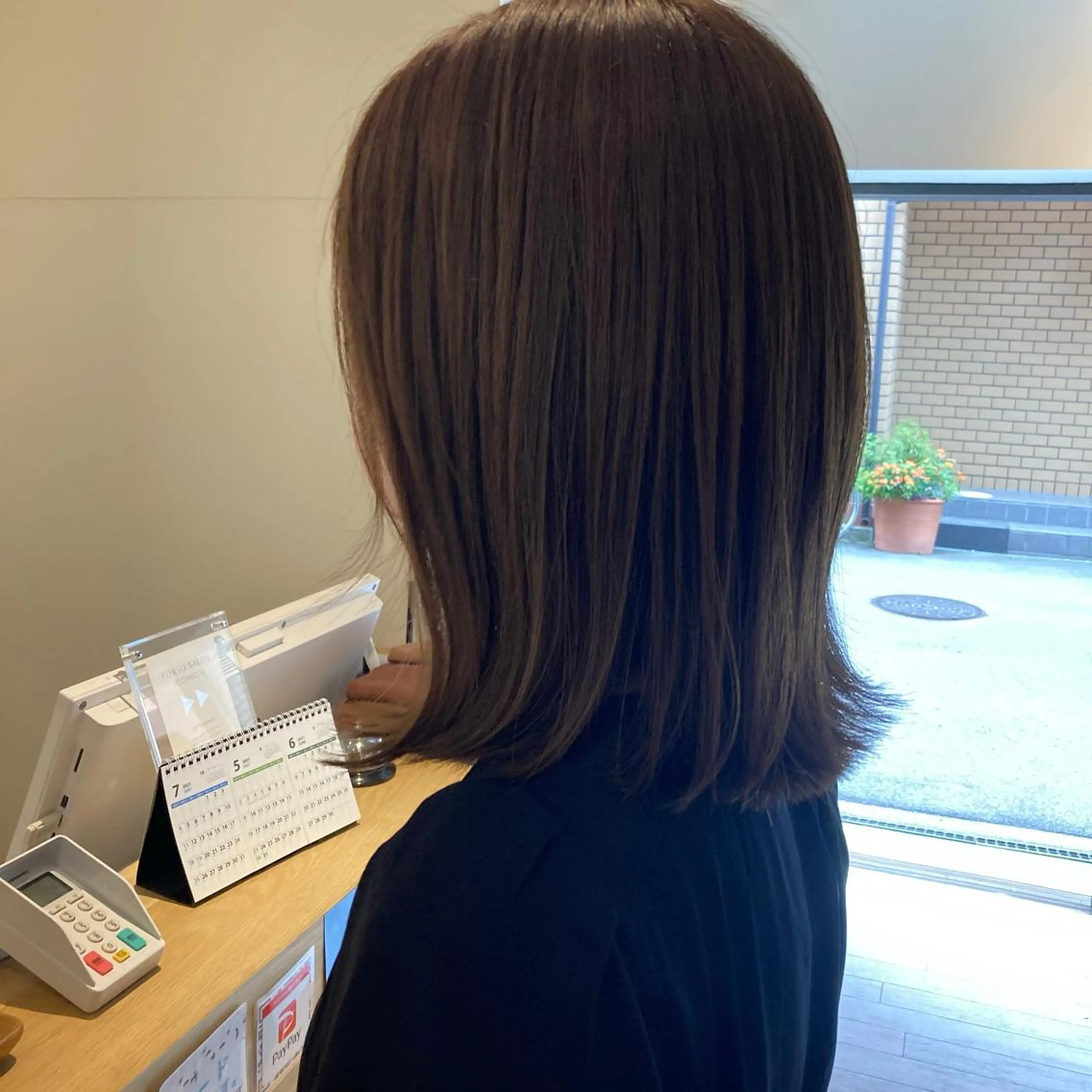 ミディアム 伸ばしかけ NEWI 京橋 京橋【tomomi】のヘアスタイル