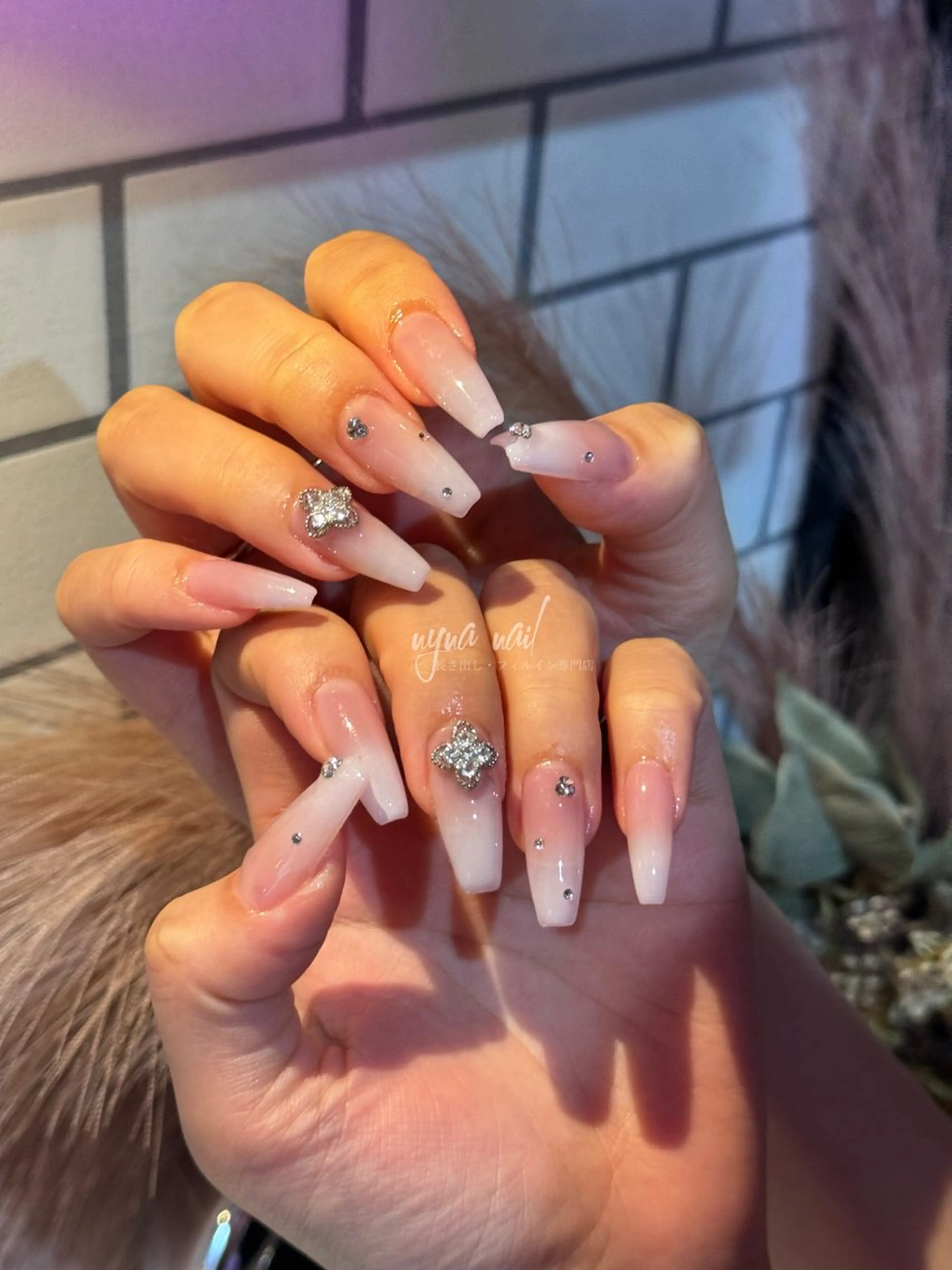 ネイル ハンドネイル 長さ出し専門 nynaのネイルデザイン