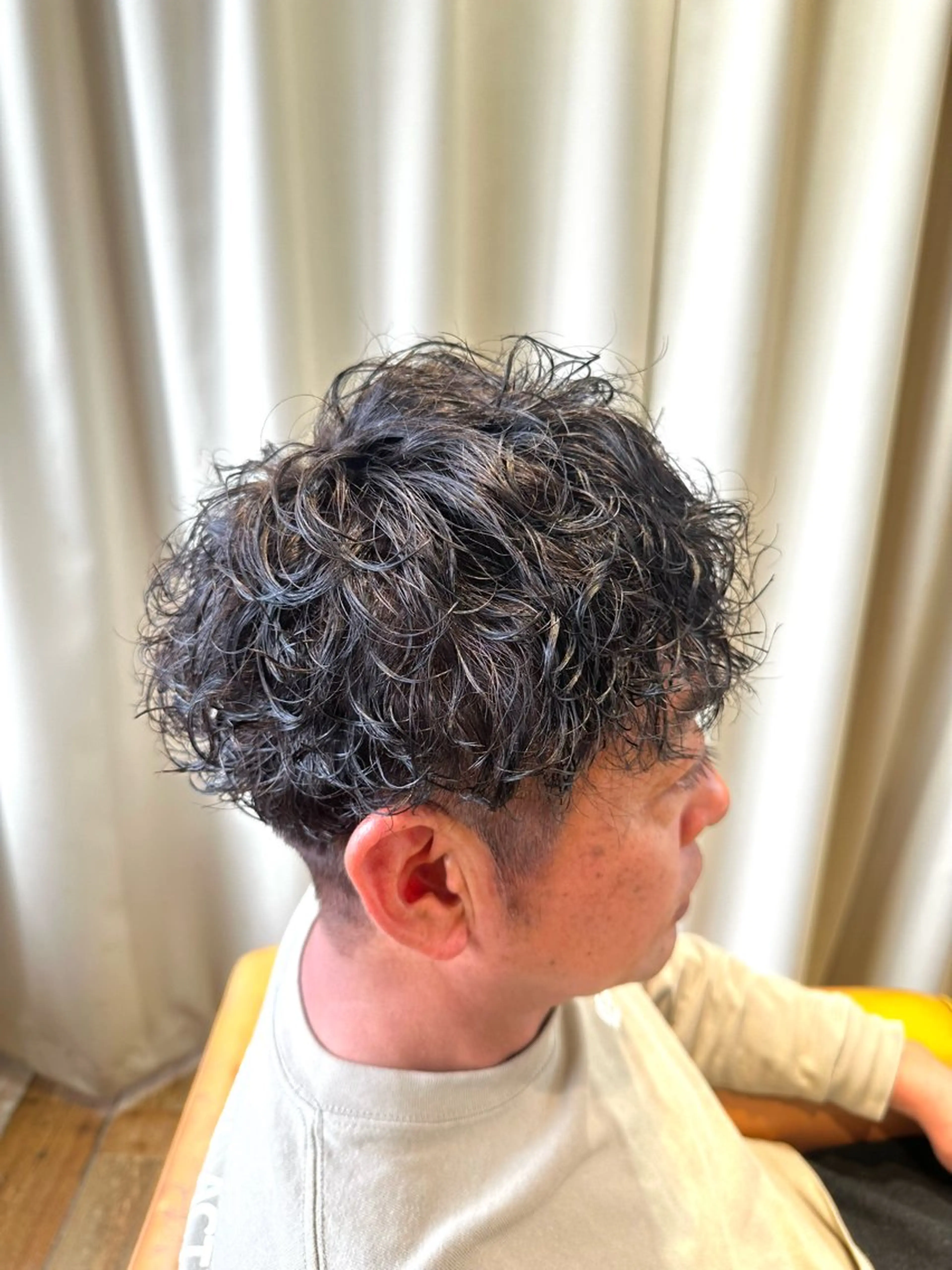 パーマ メンズ カット パーマ 岡本 葵のヘアスタイル