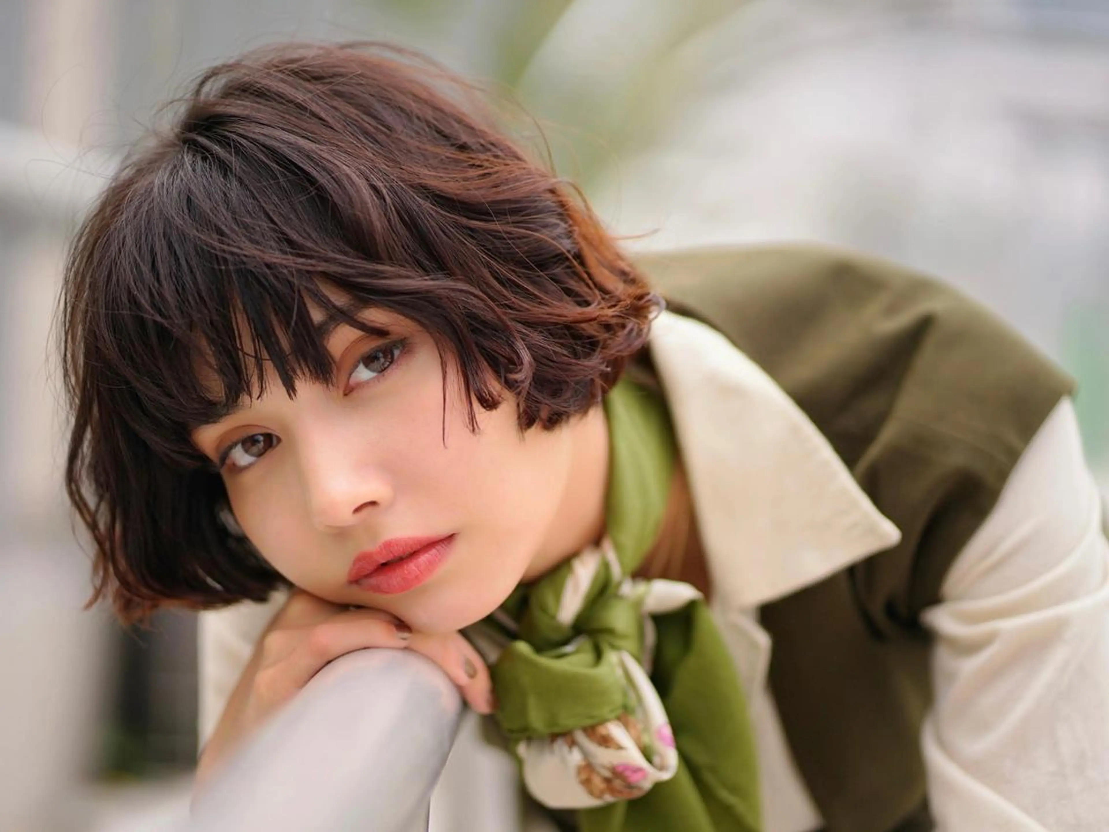 セミロング カラー パーマ ヘアアレンジ アディクシーカラー アッシュ バレイヤージュ ベージュカラー ブリーチ newi grande 横浜店のヘアスタイル