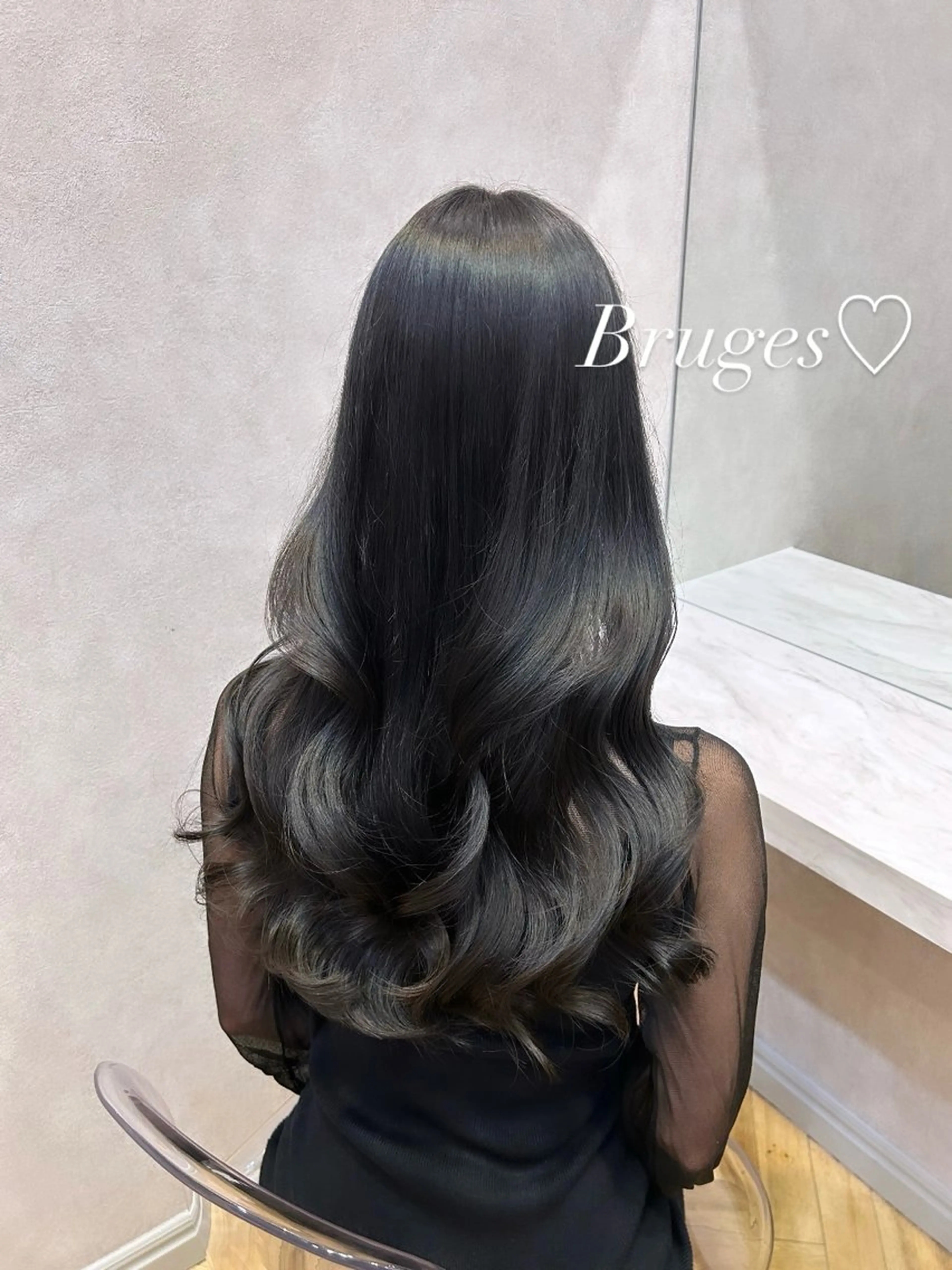 ロング カラー ヘアアレンジ ブルーカラー ブルージュ 透明感カラー 🩷韓国ヘア/ヨシン モリ🩷Maikaのヘアスタイル