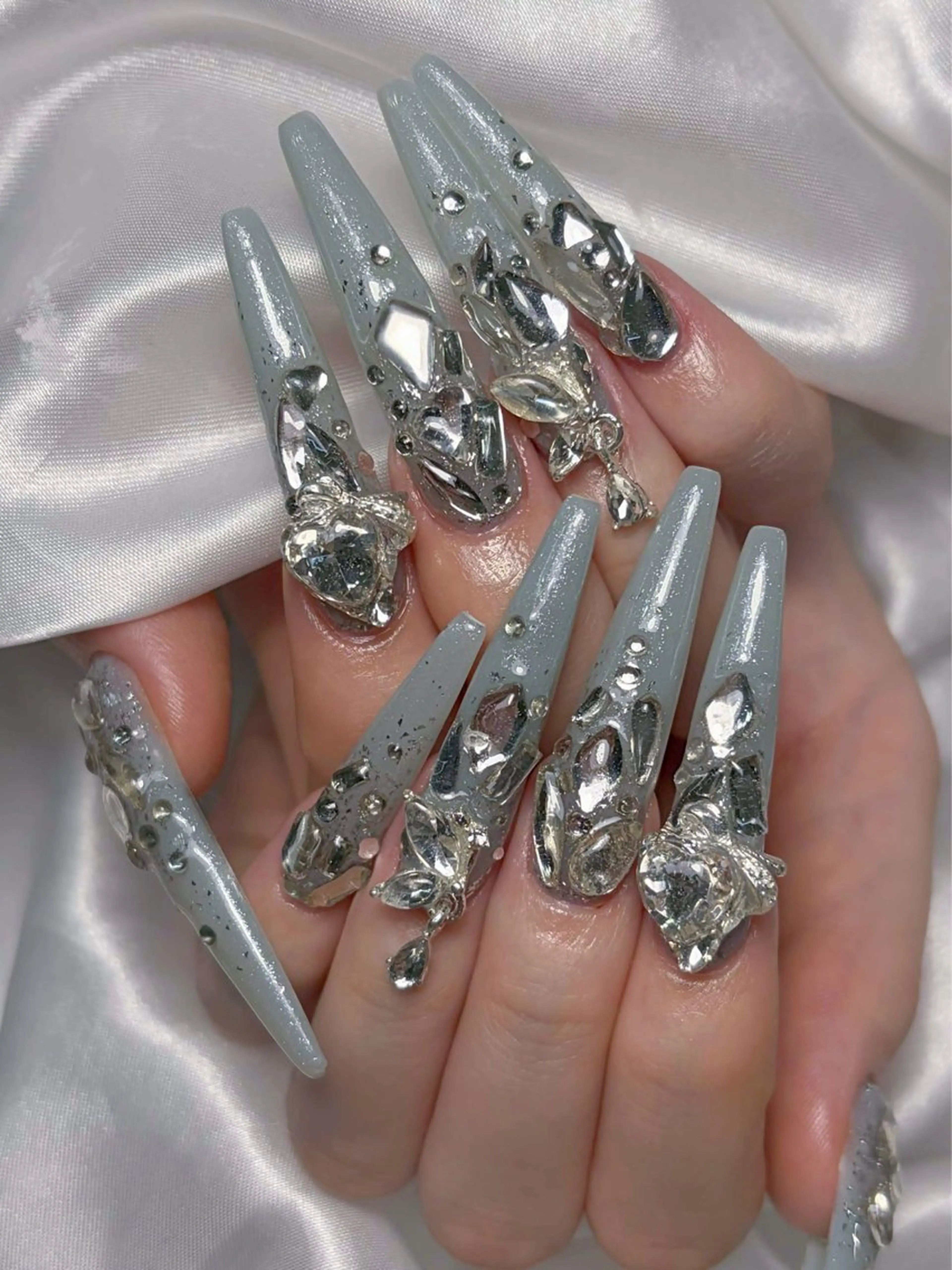 ネイル ハンドネイル LEELA NAIL STUDIOのネイルデザイン