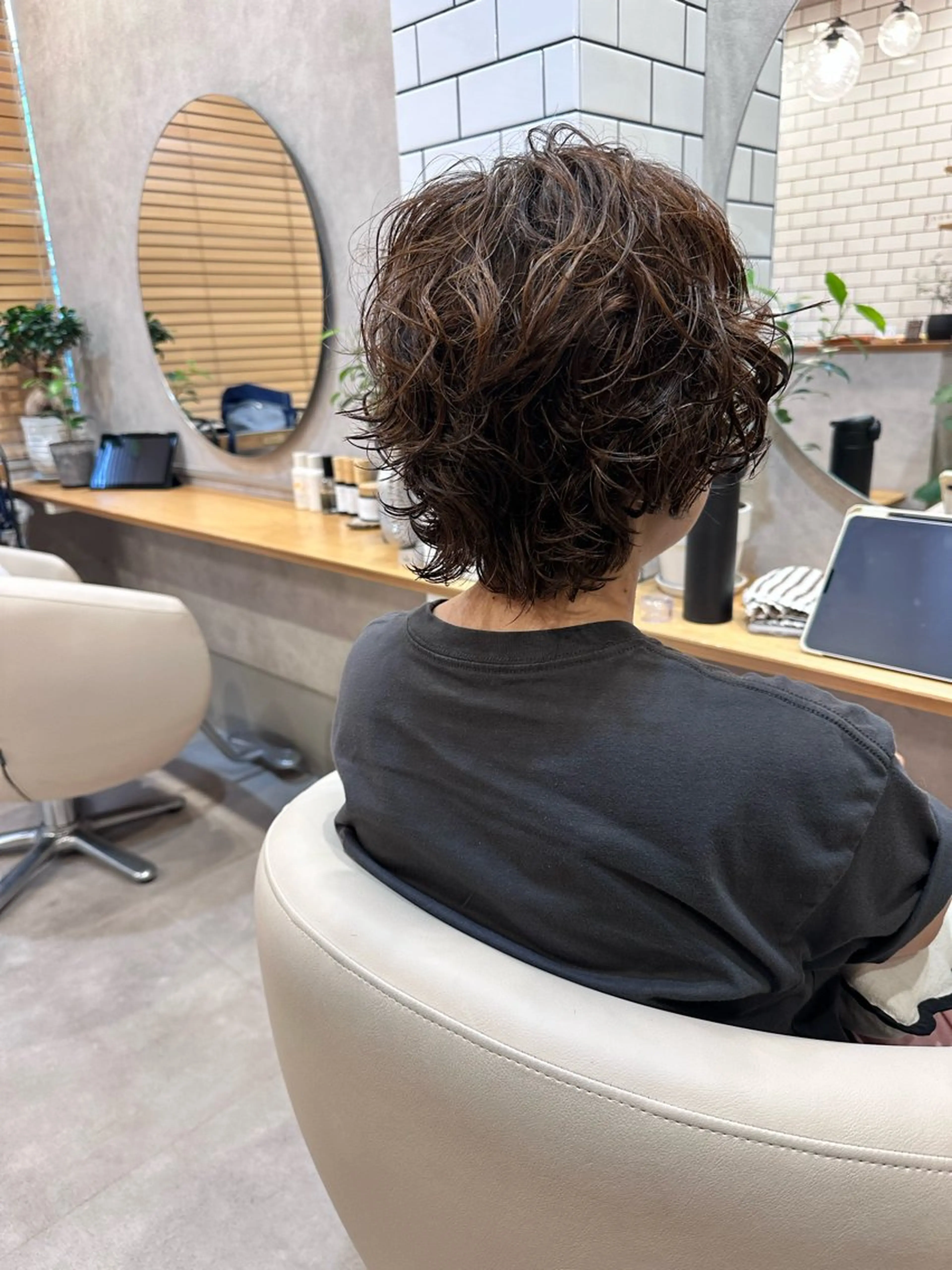 ショート カラー くせ毛 カット ヘアカラー トリートメント 高橋友里亜 /フリーランスのヘアスタイル