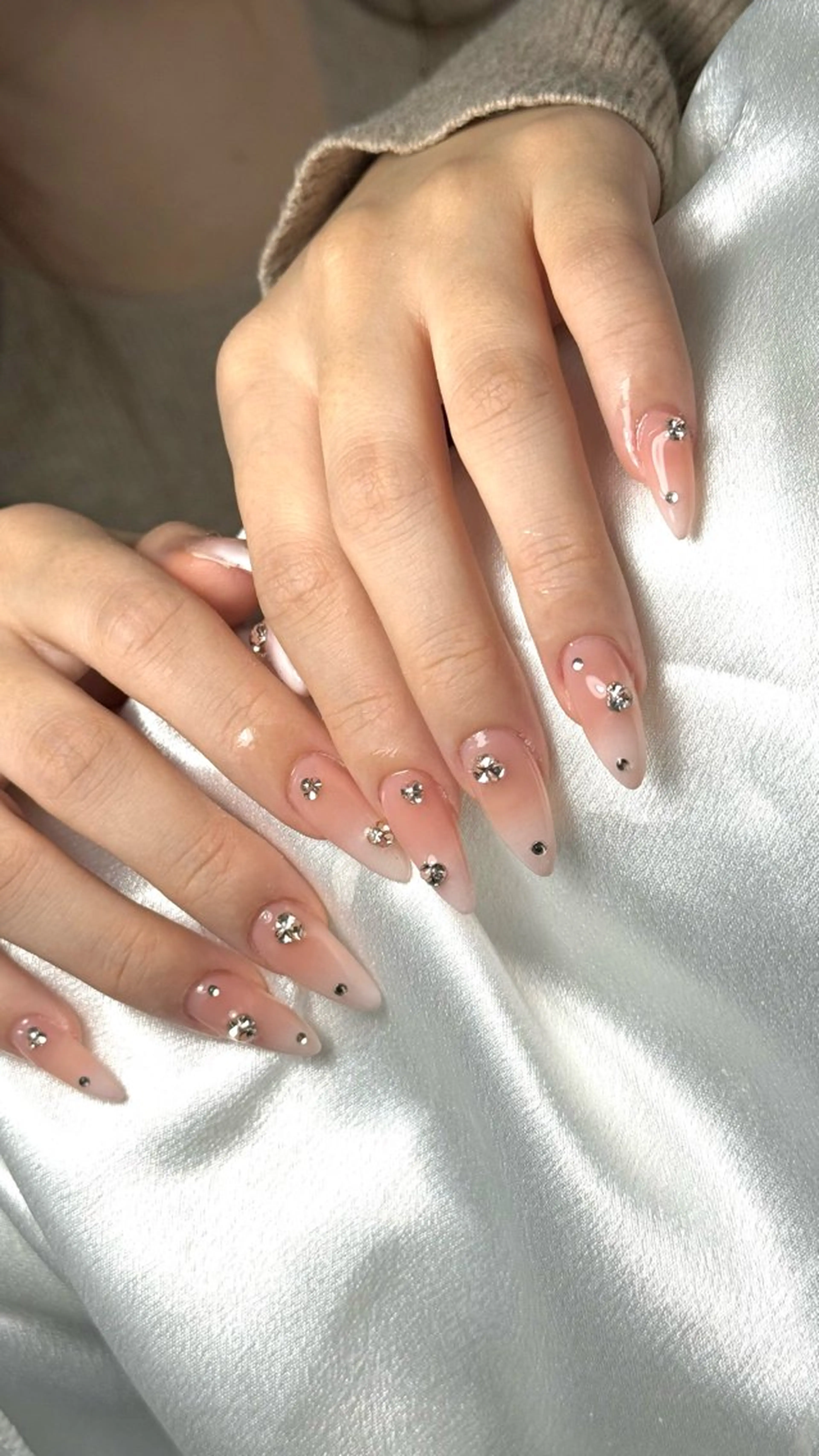 ネイル ルシイ🎀新宿長さ 出しパーツ専門店のネイルデザイン