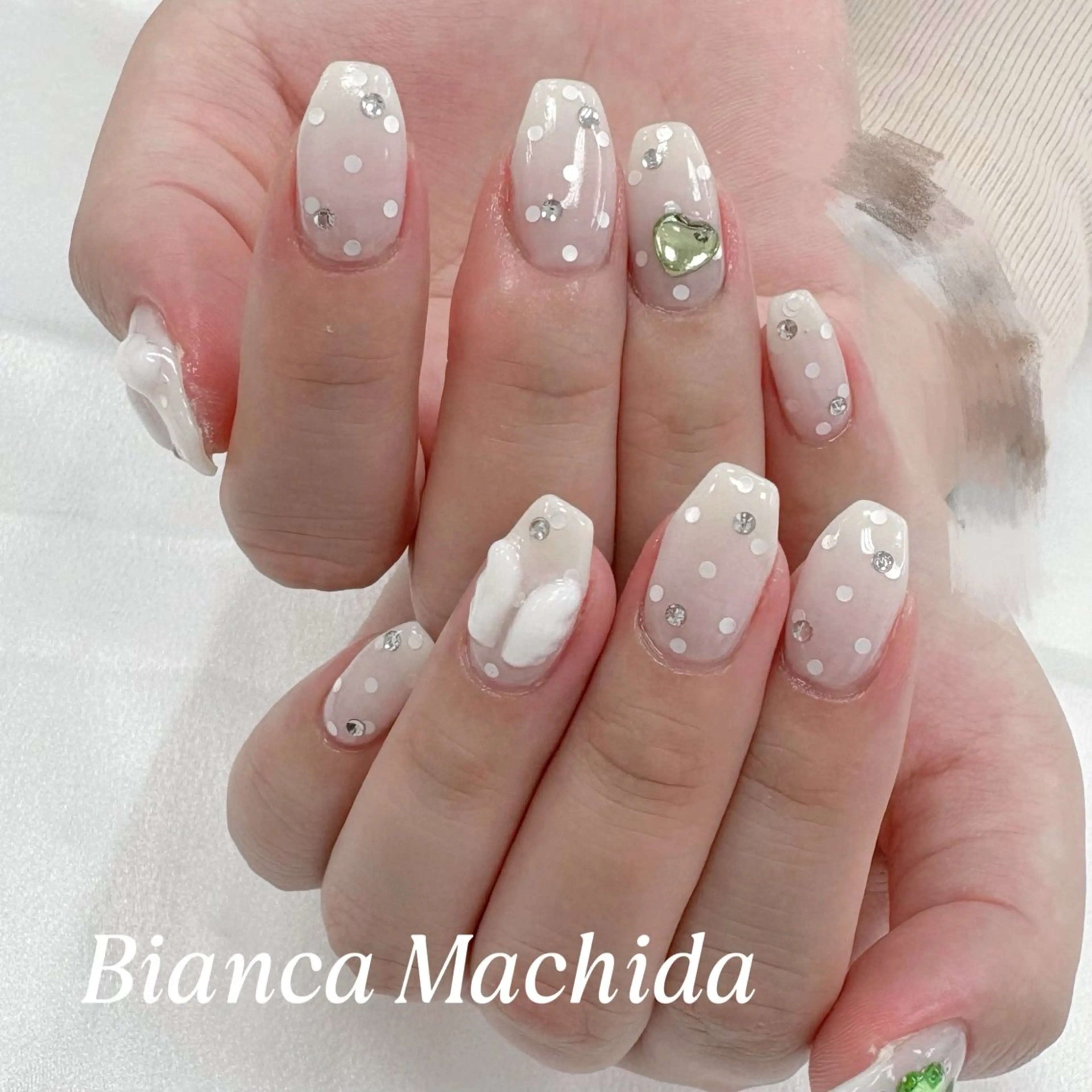 ネイル ハンドネイル Bianca 🌟 yanagihasiのネイルデザイン