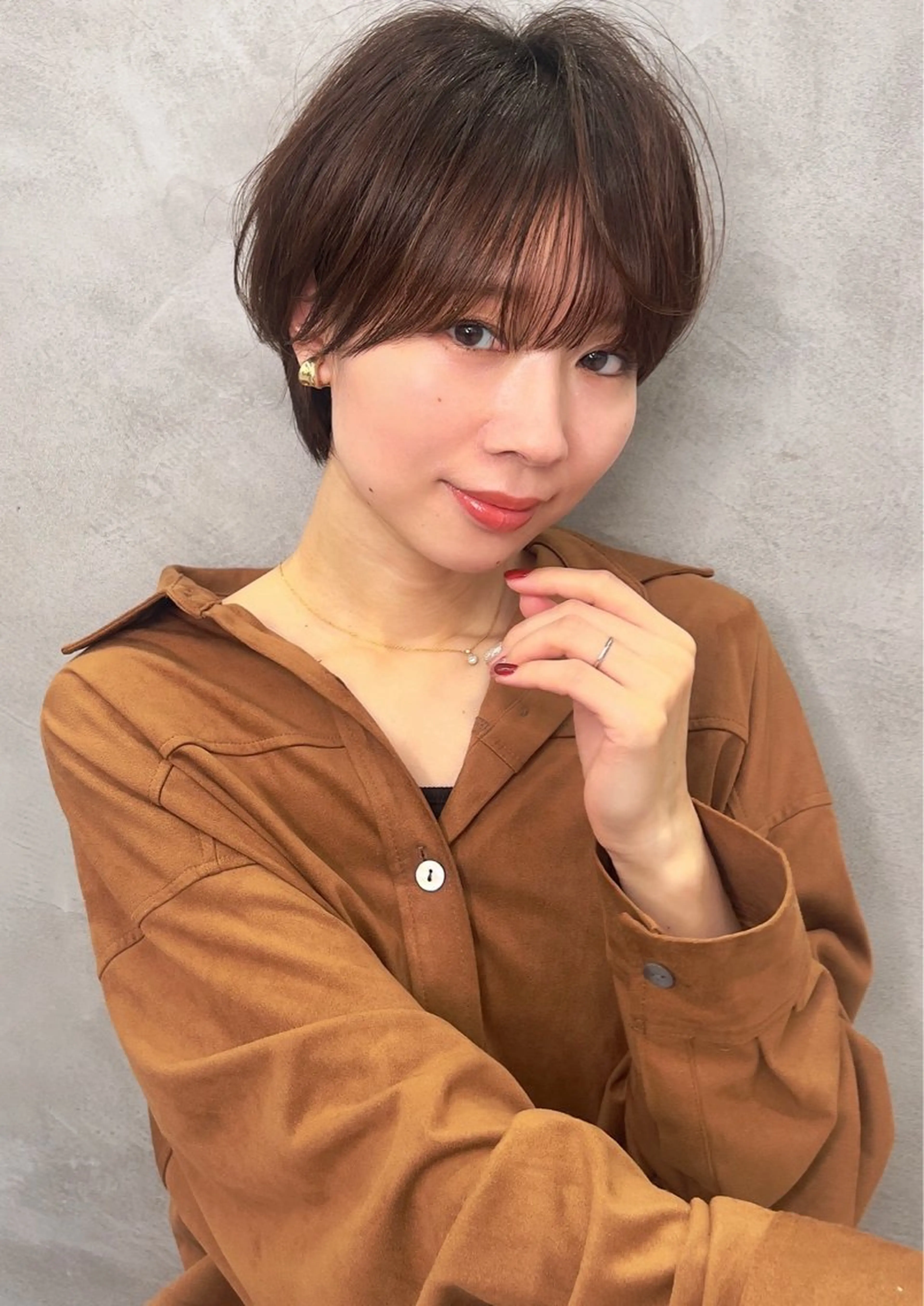 ショート ブリーチなしWカラー /レイヤー/設樂彩乃のヘアスタイル