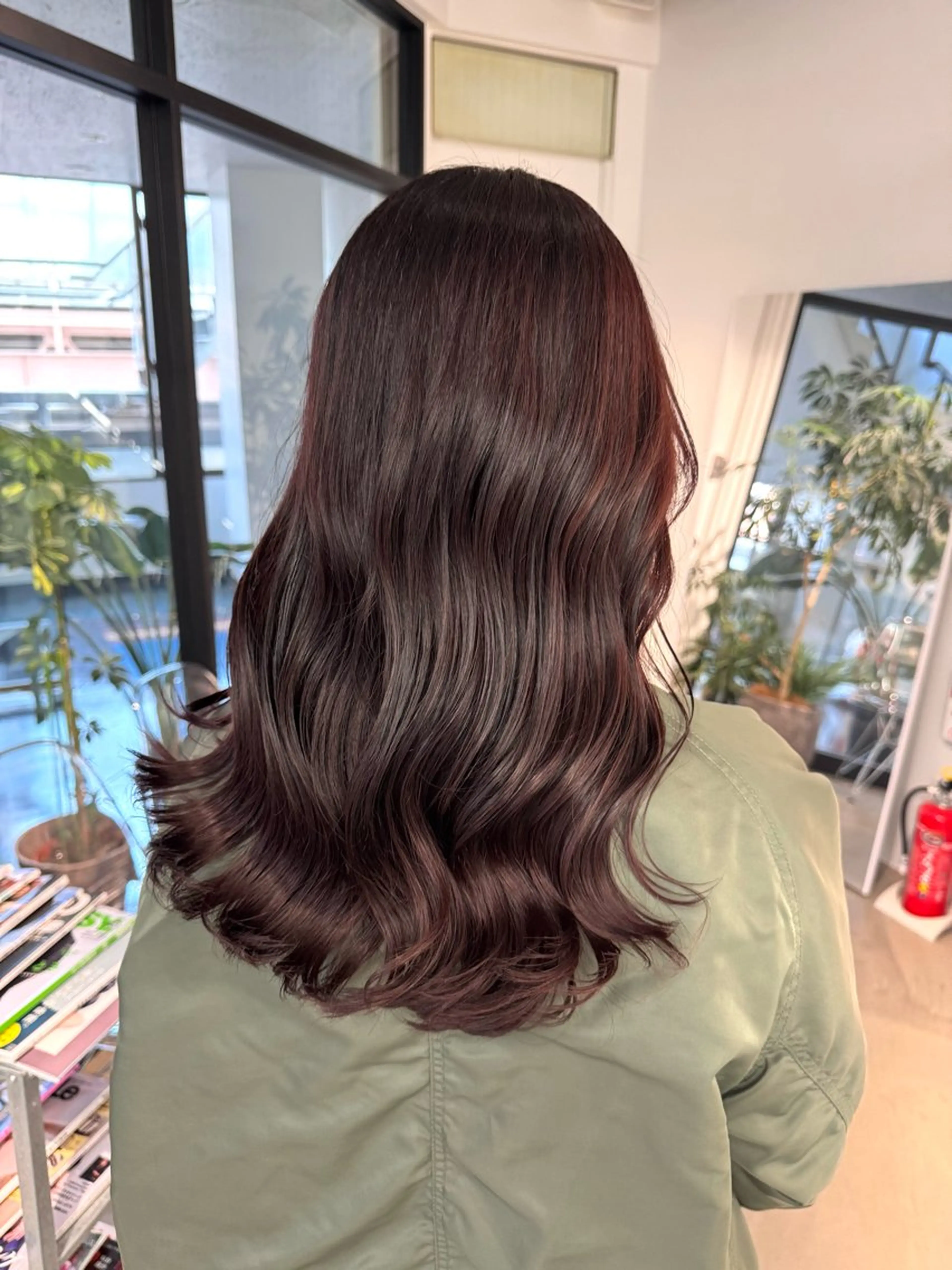 前髪・顔周りカット+ワンカラー(ロング料金あり)+超音波トリートメント💫の写真