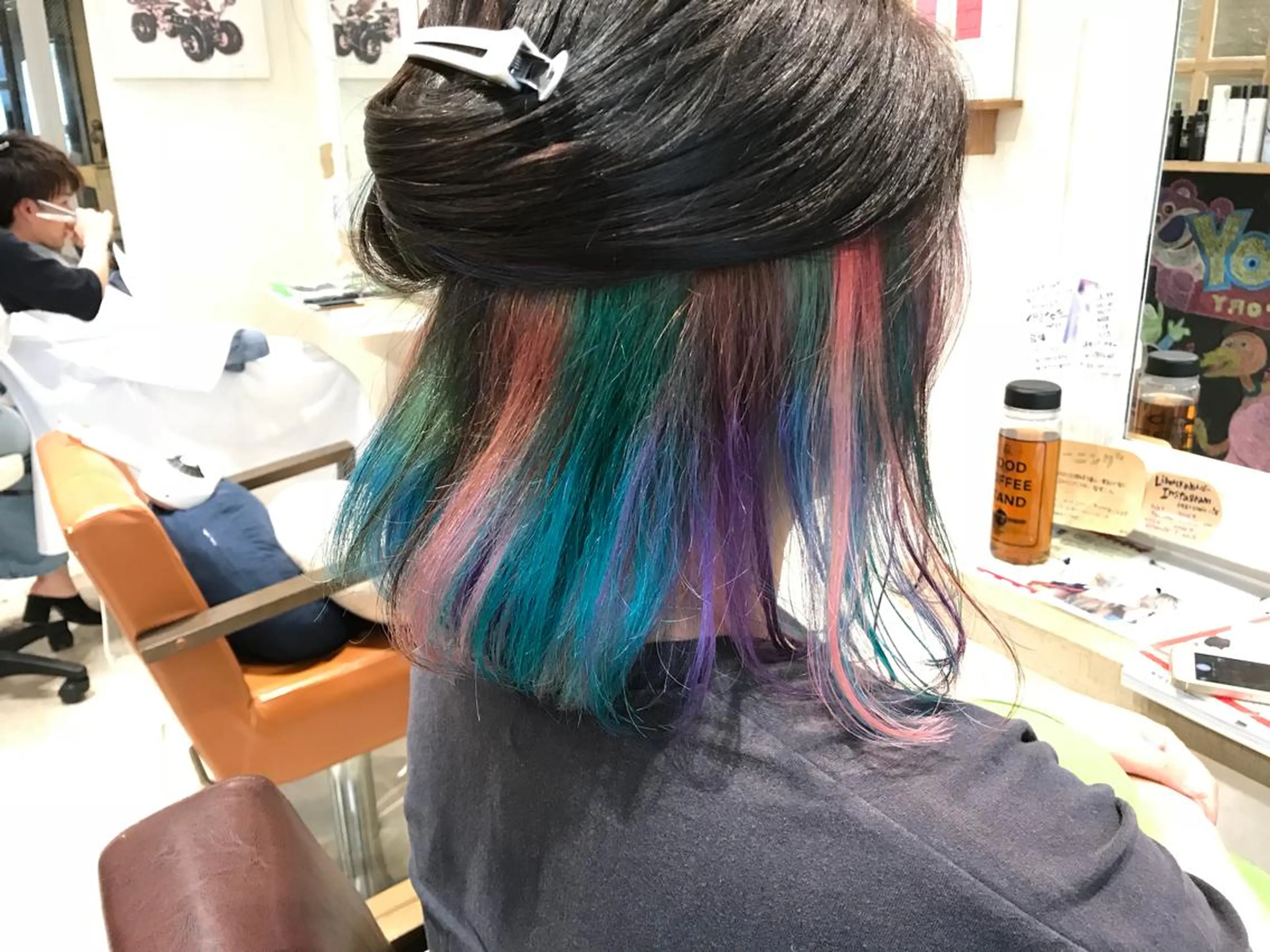 ミディアム カラー ユニコーンカラー メンズ指名多数!! SiLO 田島のヘアスタイル