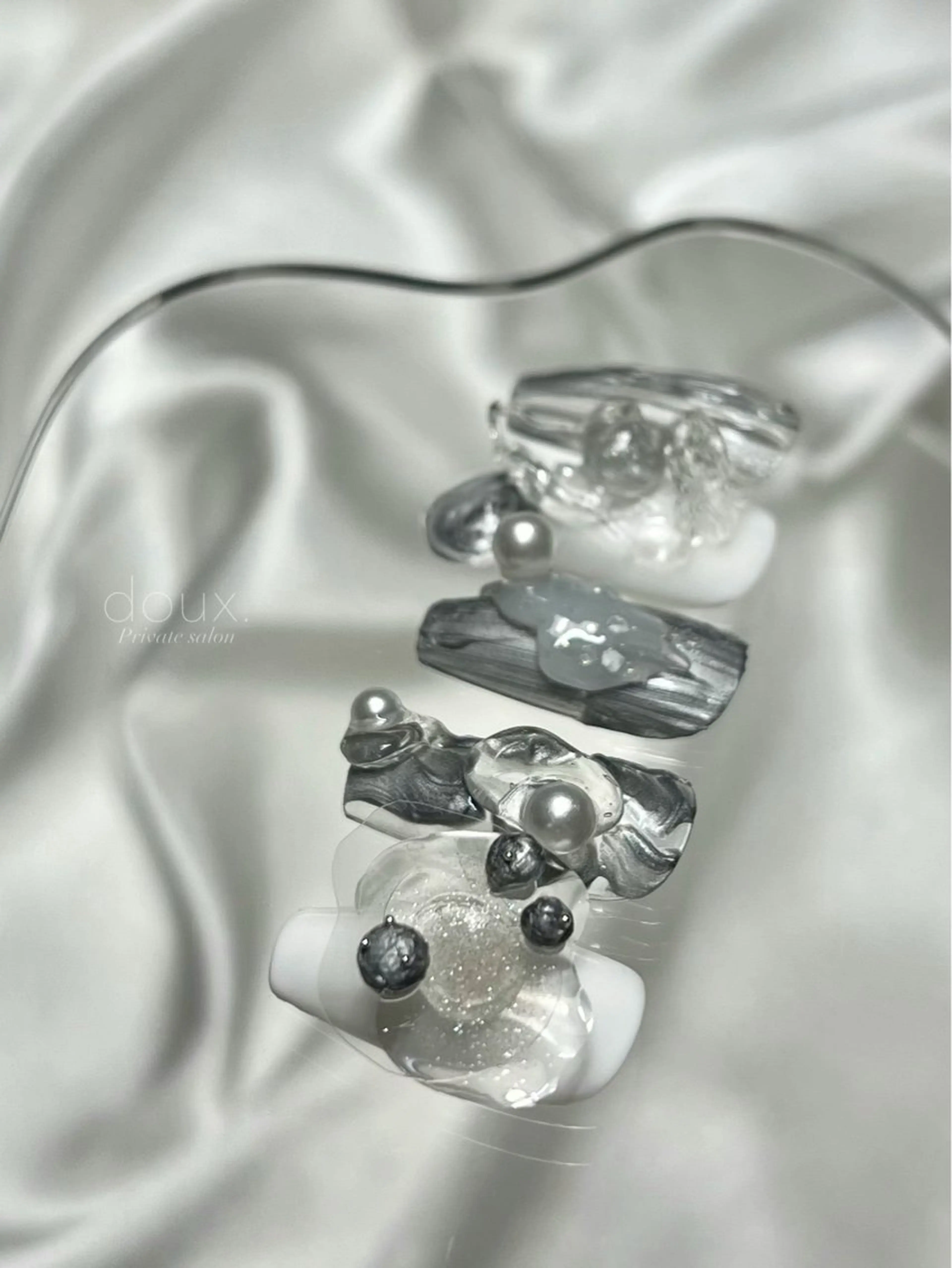 ネイル アートネイル オーロラネイル 韓国ネイル ミラーネイル 春ネイル ハンドネイル doux. nailのネイルデザイン