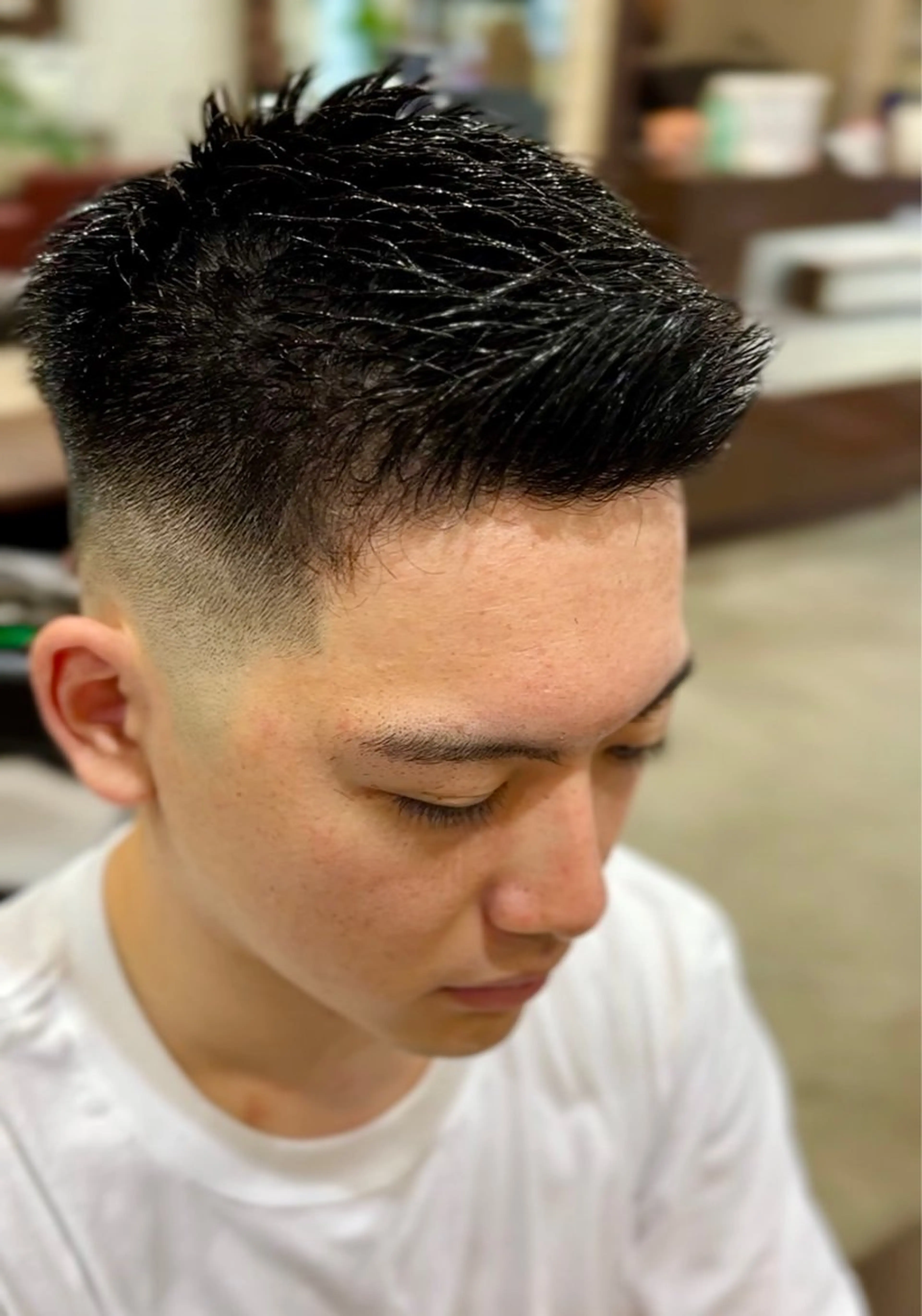 ショート メンズ アダチ コウスケのヘアスタイル