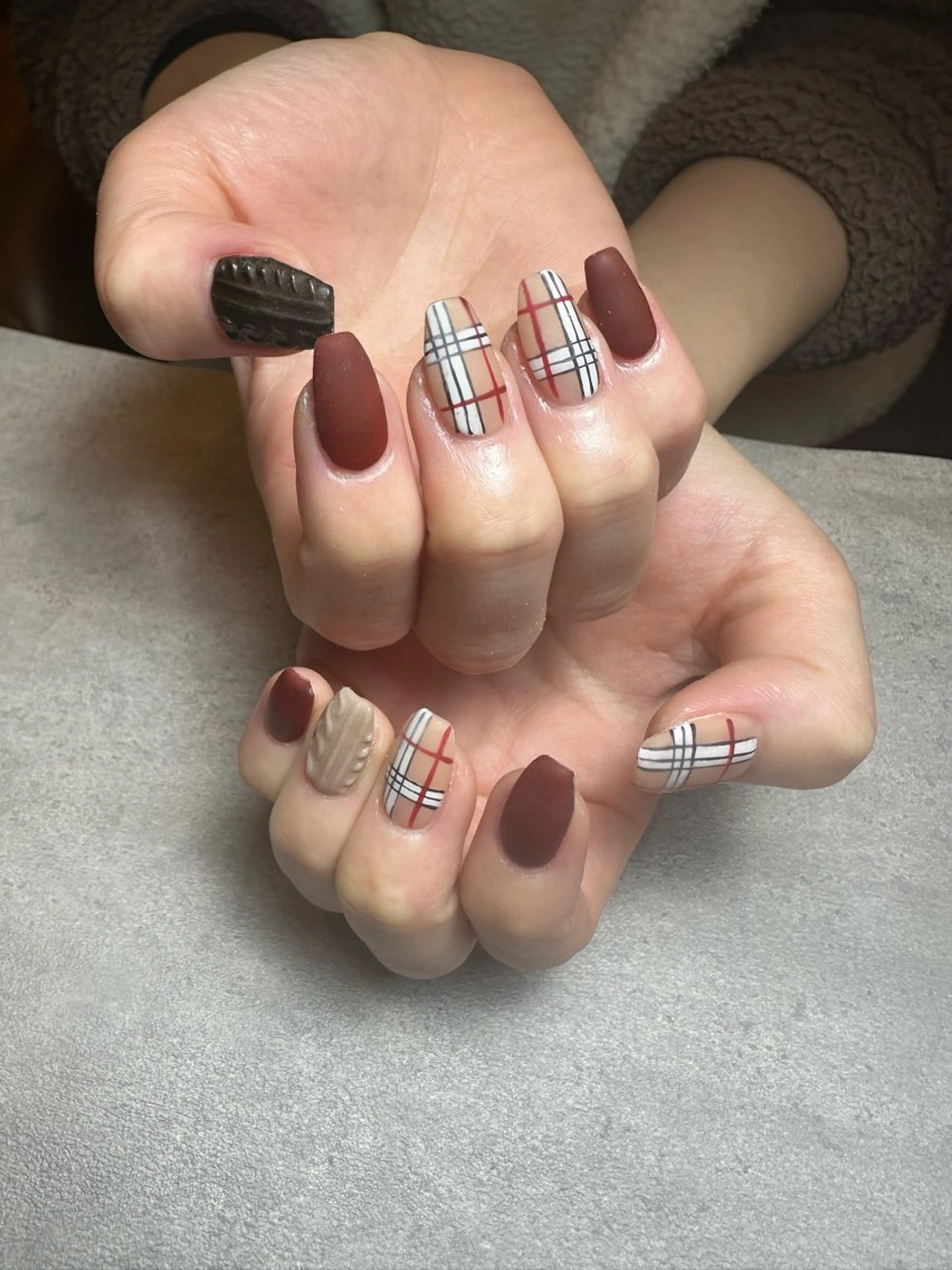 ネイル フットネイル ニュアンスネイル シンプルネイル nailroom Anmie.のネイルデザイン