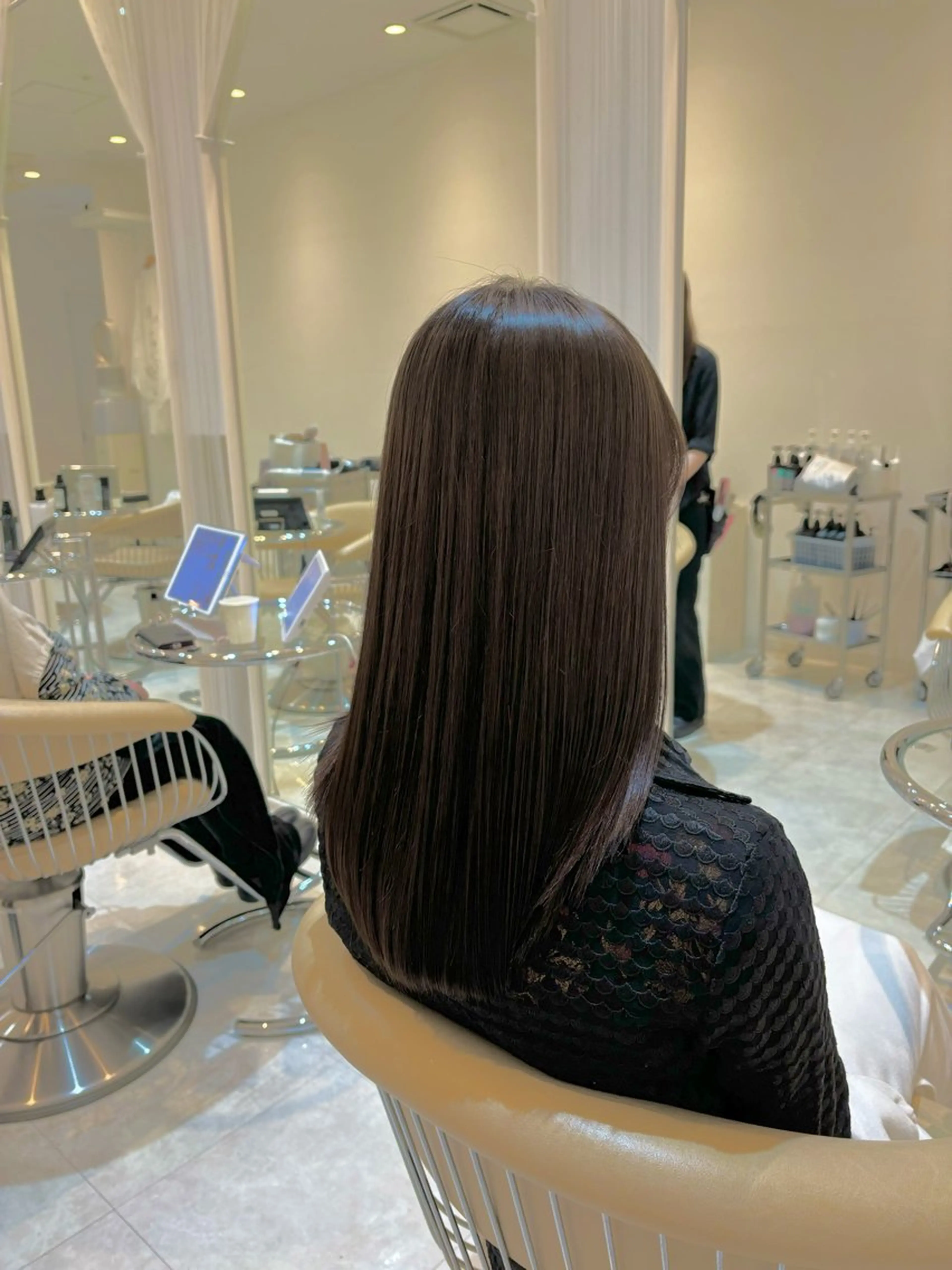 ミディアム 髪質改善 韓国風ヘア カット ヘアカラー トリートメント Watai 山下直哉のヘアスタイル