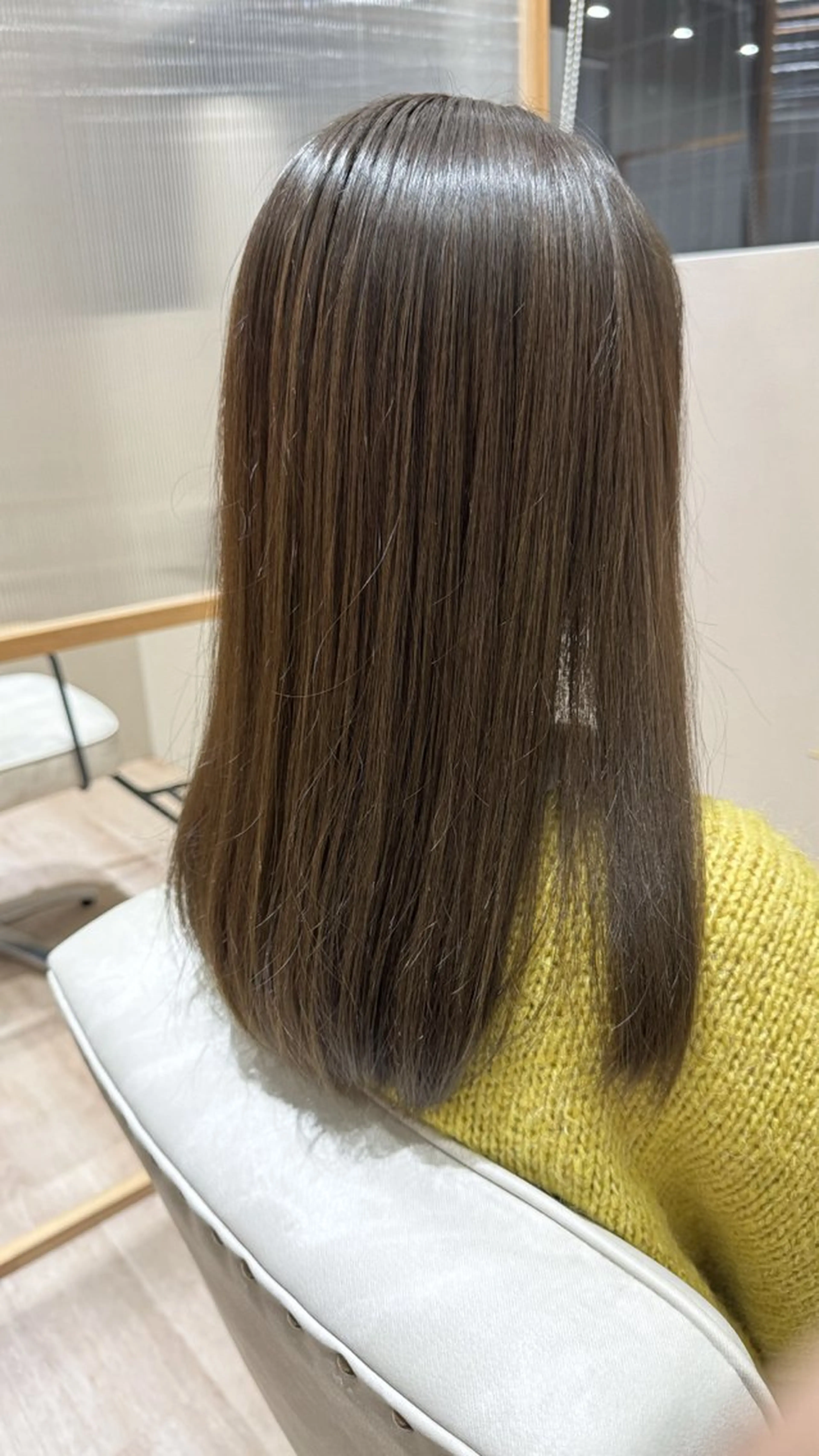 セミロング カラー カット ヘアカラー 髙橋 誉英のヘアスタイル