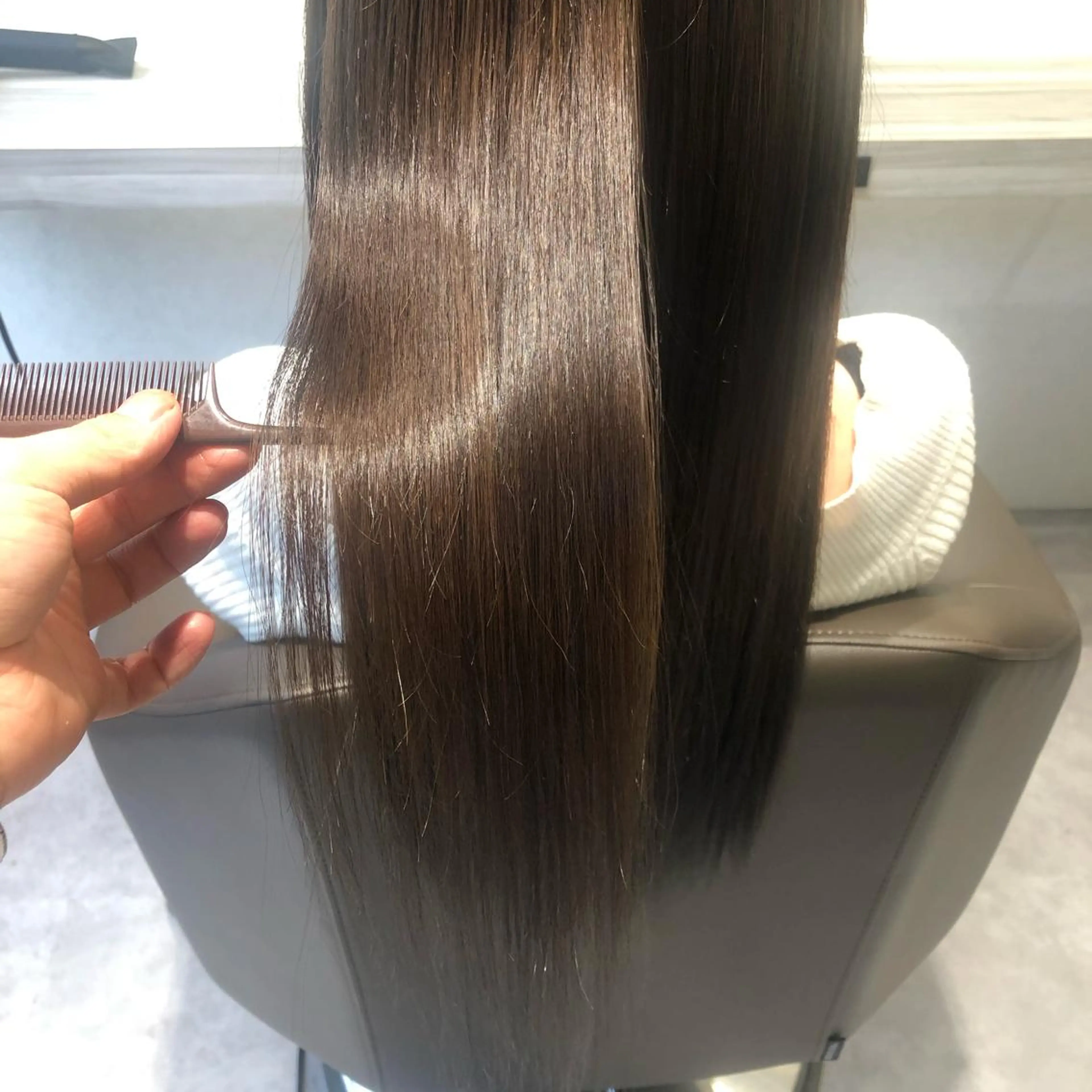 ロング ムトウセイマ/ 縮毛矯正/ブリーチのヘアスタイル