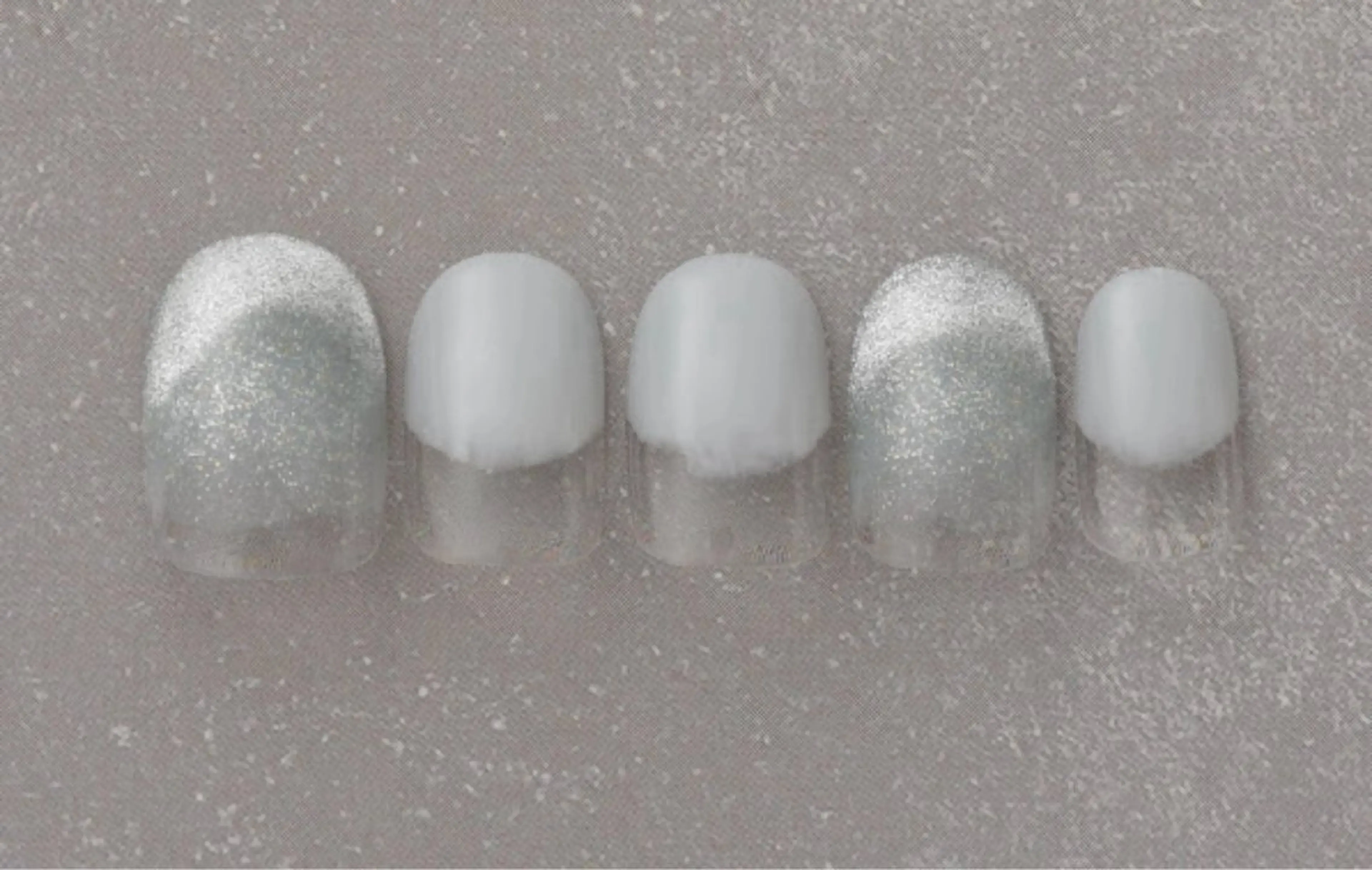 ネイル ゆら 練習生💅🏻のネイルデザイン