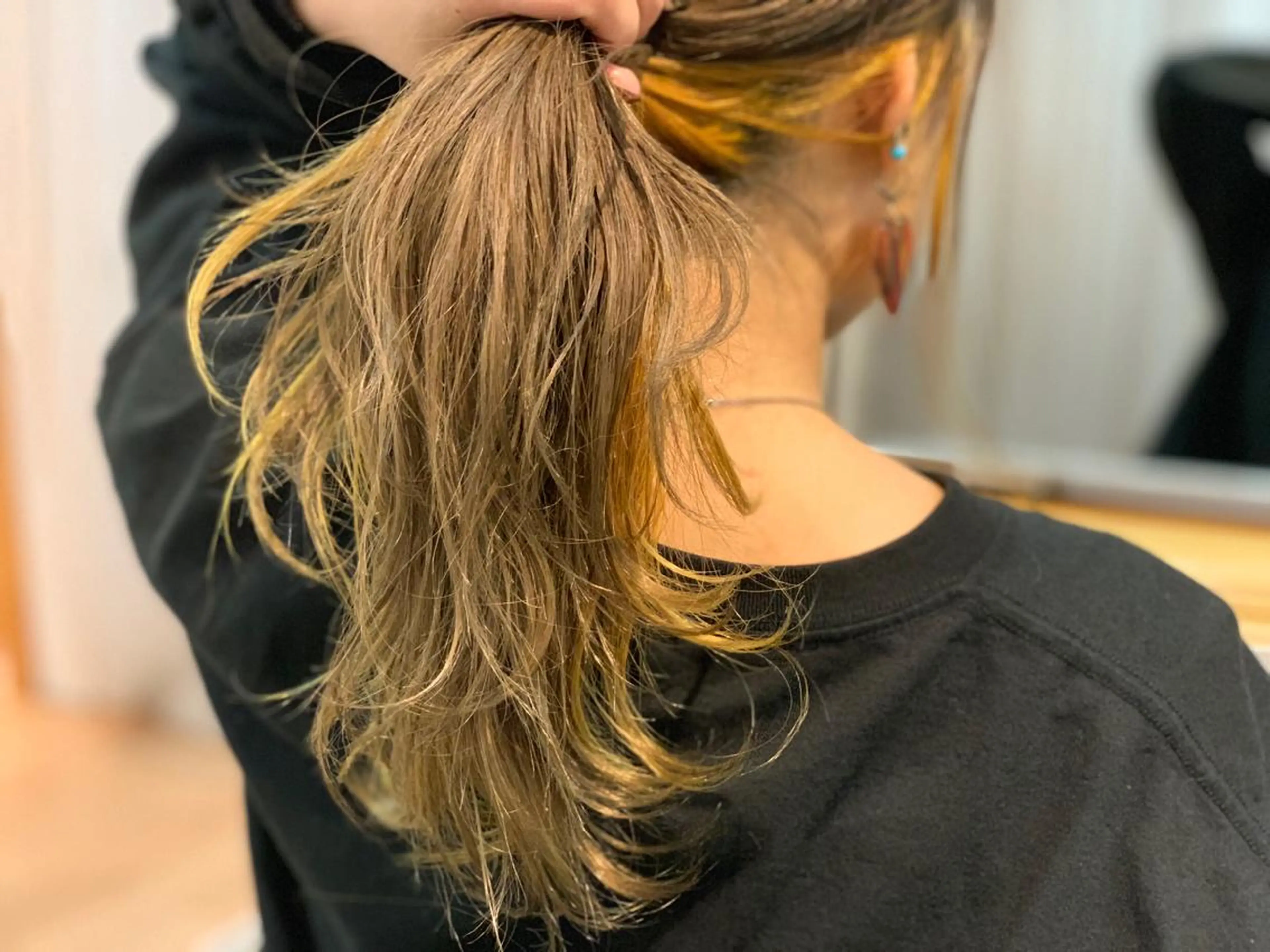 ミディアム カラー 透明感カラー グレージュ インナーカラー タカハシ ハヤトのヘアスタイル