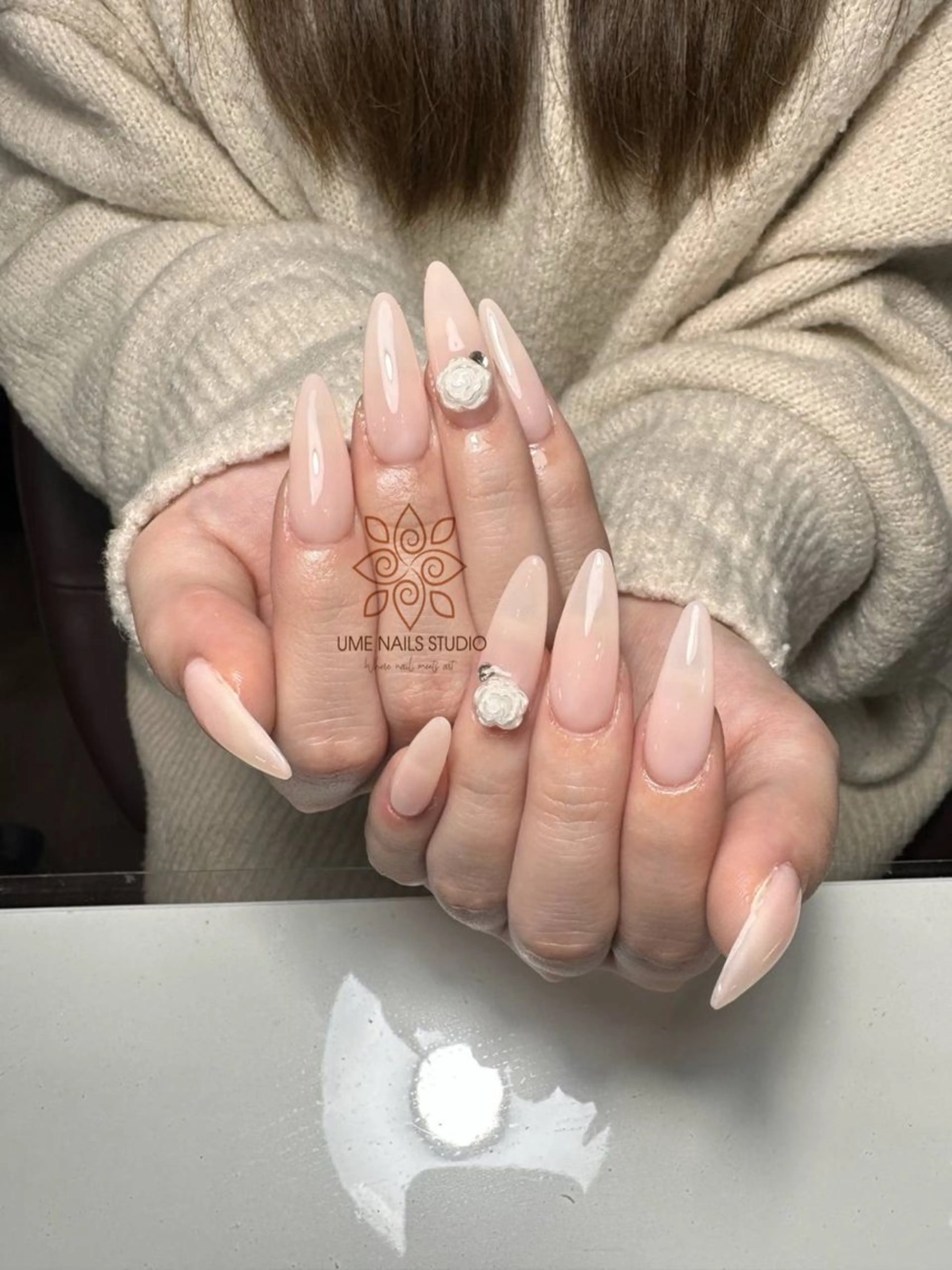 ネイル チークネイル クリアネイル ガーリー キラキラネイル 韓国ネイル ハンドネイル Ume Nail Studioのネイルデザイン