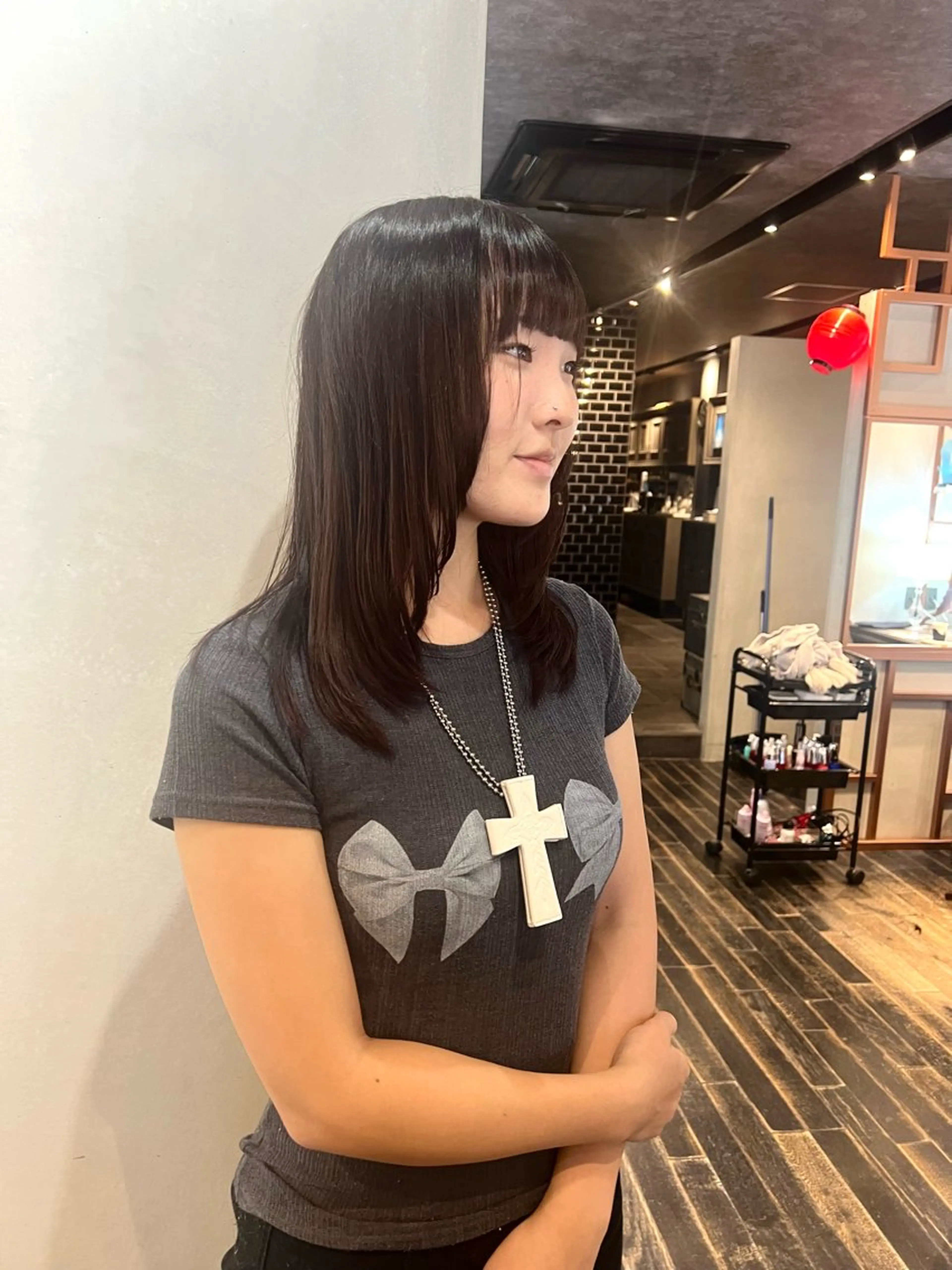 ミディアム カット トリートメント Aya/四条烏丸/ インナーカラーのヘアスタイル