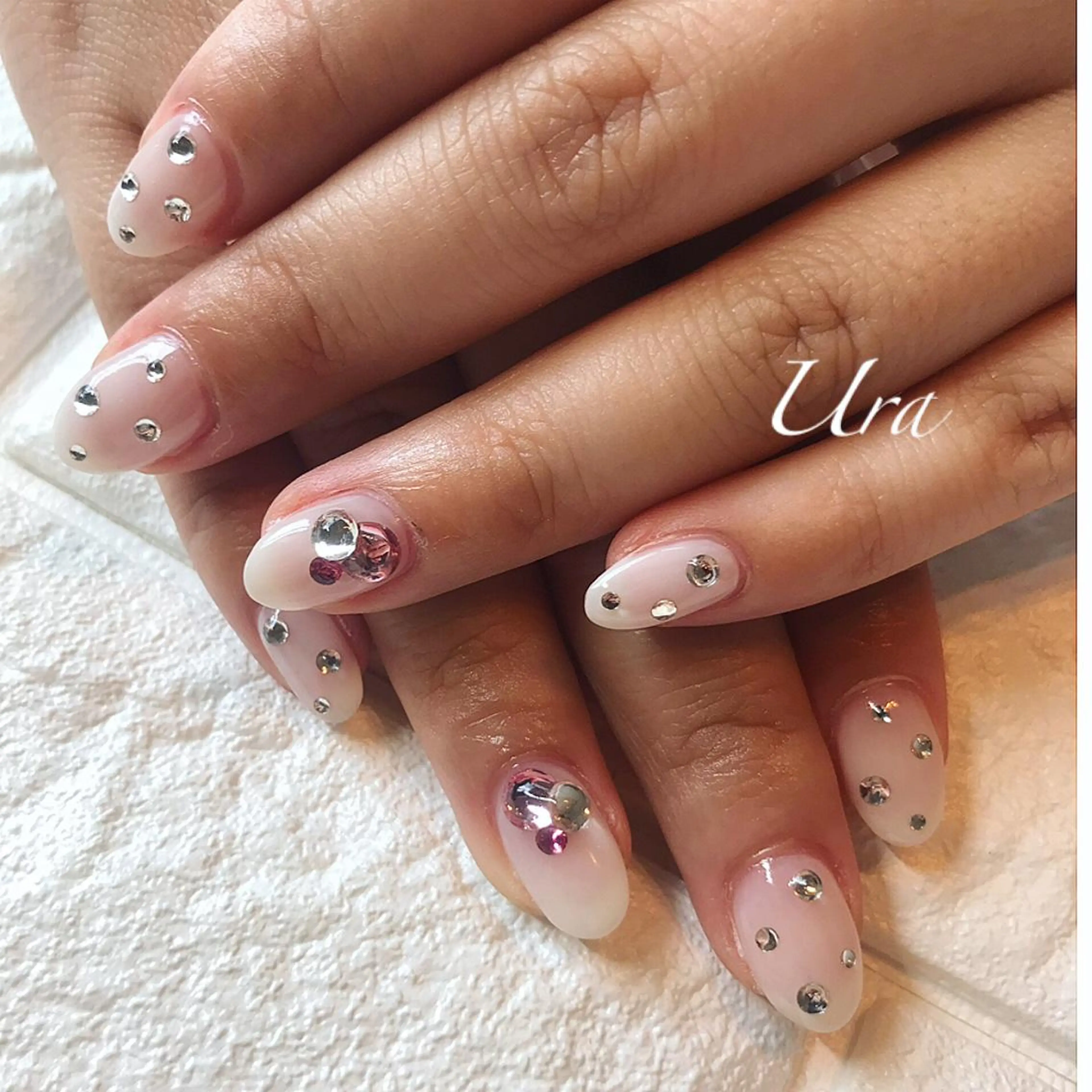 ネイル UrakoNail 《nail》のネイルデザイン