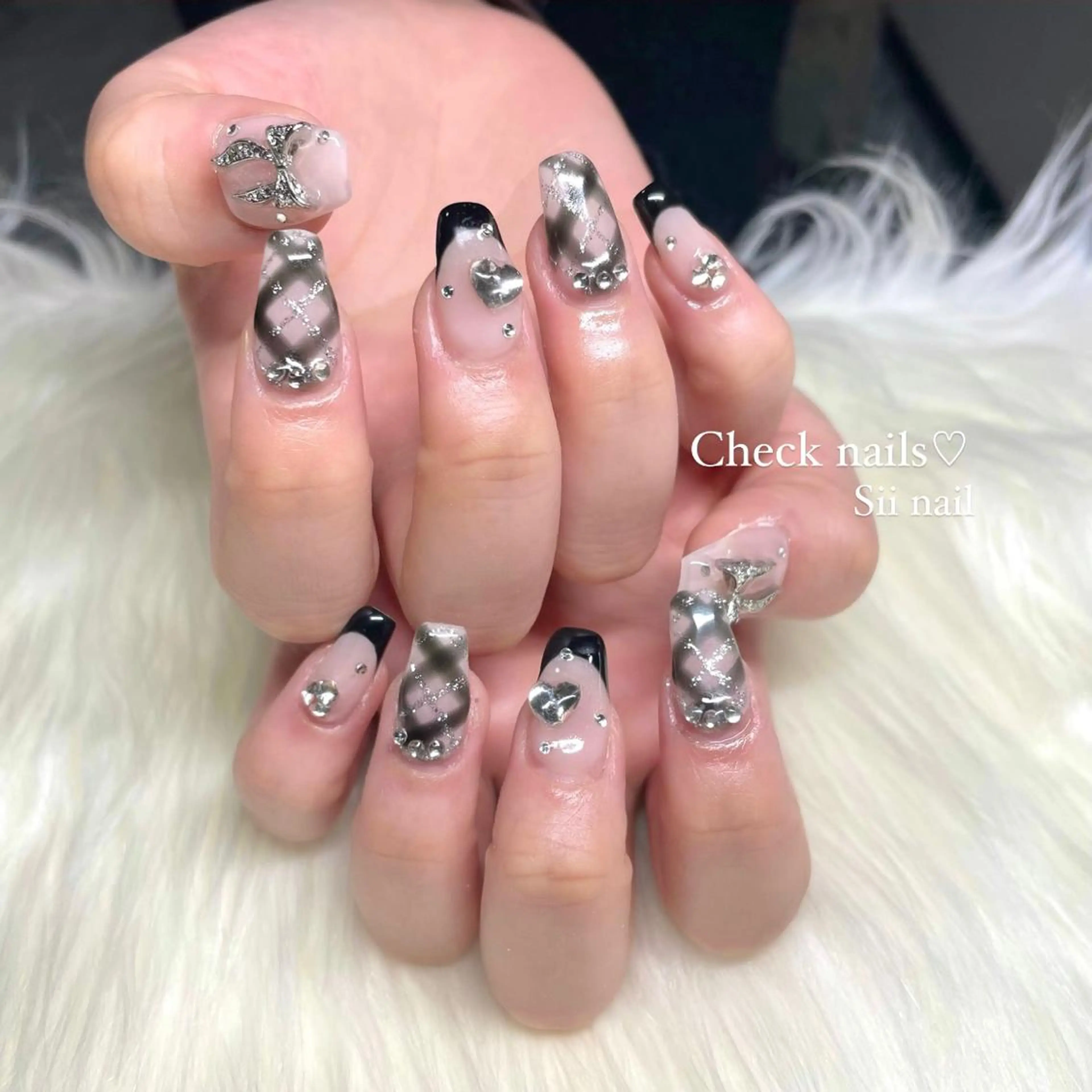 ネイル Sii nail 🤍SAKIのネイルデザイン