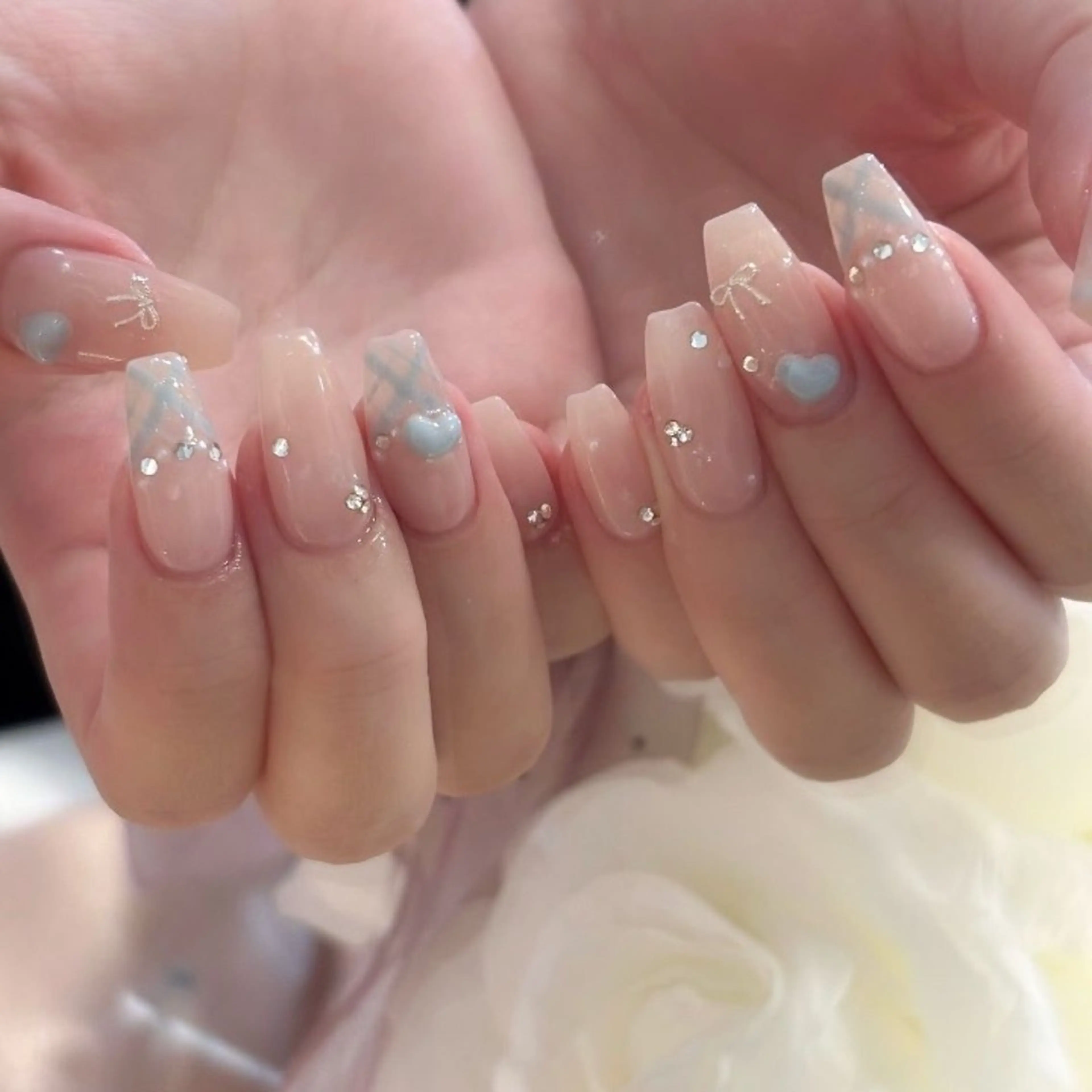 カラー グラデーションカラー ピンクカラー ハンドネイル AIN Nailのネイルデザイン